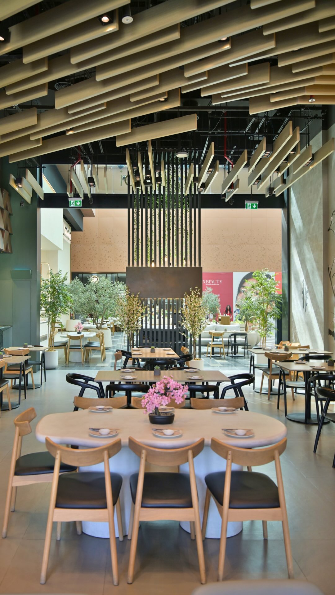 If you’re in City Walk, you need to see this 👀
Save this for your next outing and tell us - indoor or outdoor?
#miyabisushi #japanesecuisine #sushidubai #mydubai #citywalkdubai