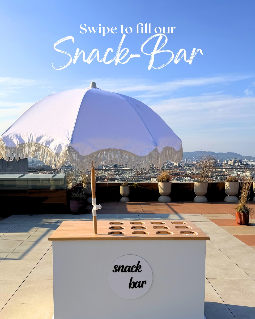 Snack-Bar oder Buffet? Unser Mobiliar kann beides ✨
Dank austauschbarer Oberfläche lässt es sich flexibel anpassen: mit integrierten Behältern zum Befüllen oder als durchgehende, flache Fläche.
Dieses Element ist nur eines von vielen 👉🏼 mehr findet ihr auf unserer Website 🥂
#catering #wien #mobiliar #buffet #mietmobiliar