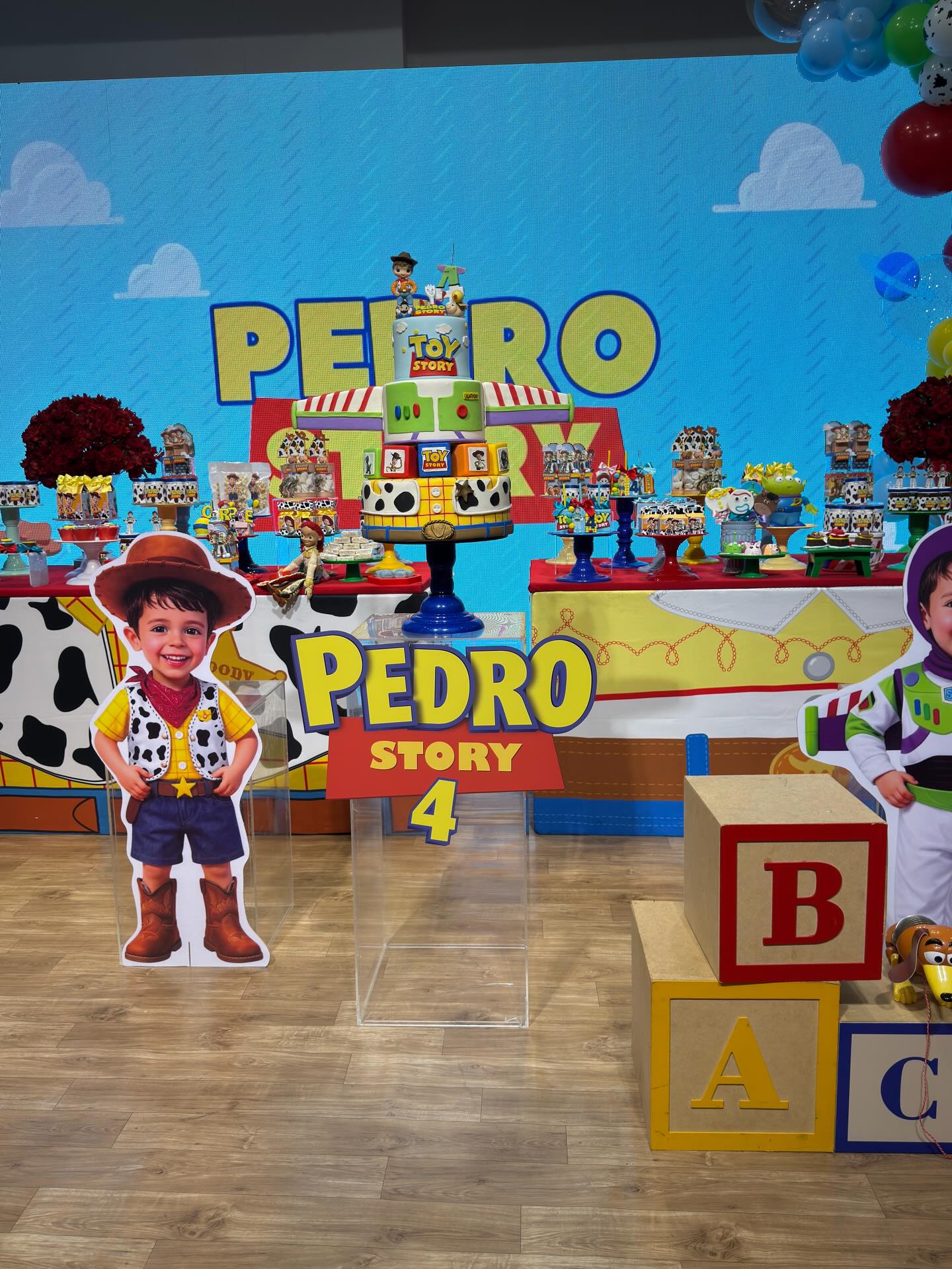 Toy Story pra comemorar os 4 aninhos do Pedro!!!🥳🥳🥳