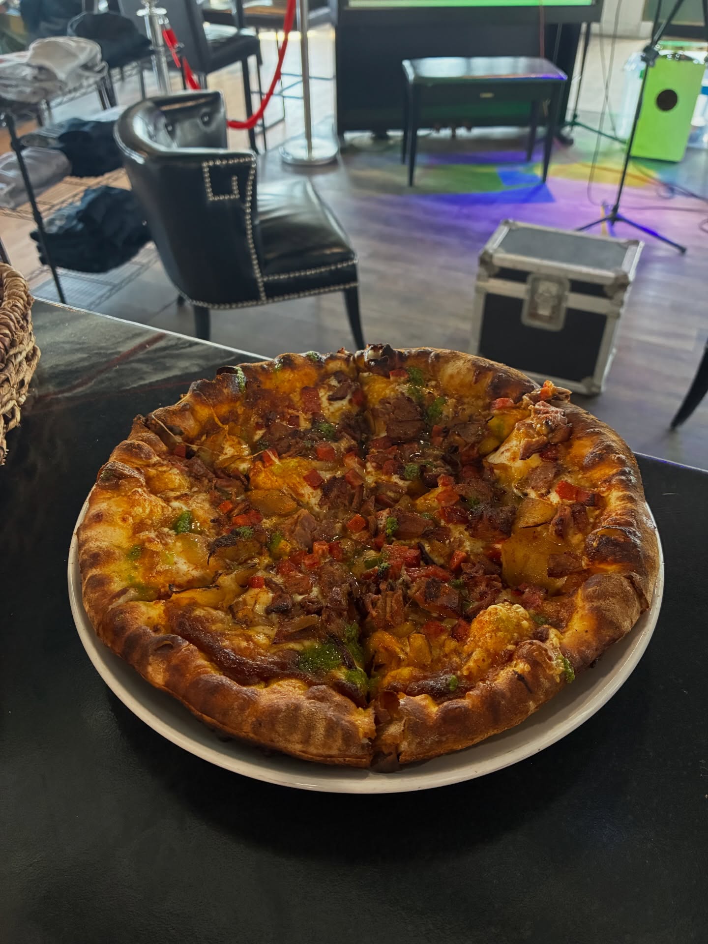 Like the bifana? Try it in pizza form.
On the Bay. 1350 Empire Blvd
#ElviosCoffee #RochesterEats #PizzaSpecial #Bifana #FoodSpot