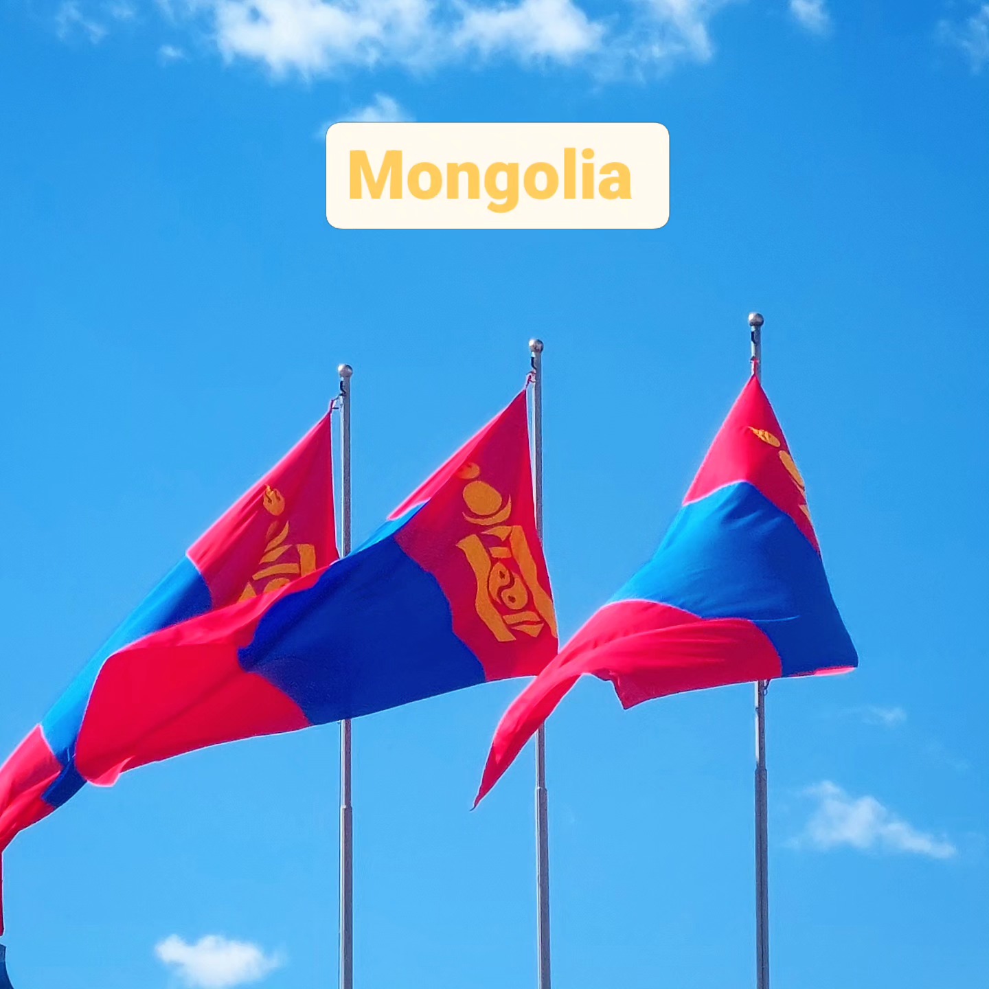 Endlich wieder unterwegs - wir bereisen mit unserer unter anderem monglischen Familie deren Heimat. Nach dem Ankommen in Ulaanbaatar erkunden wir die nähere Umgebung und bereiten unseren 3- wöchigen Roadtrip vor.