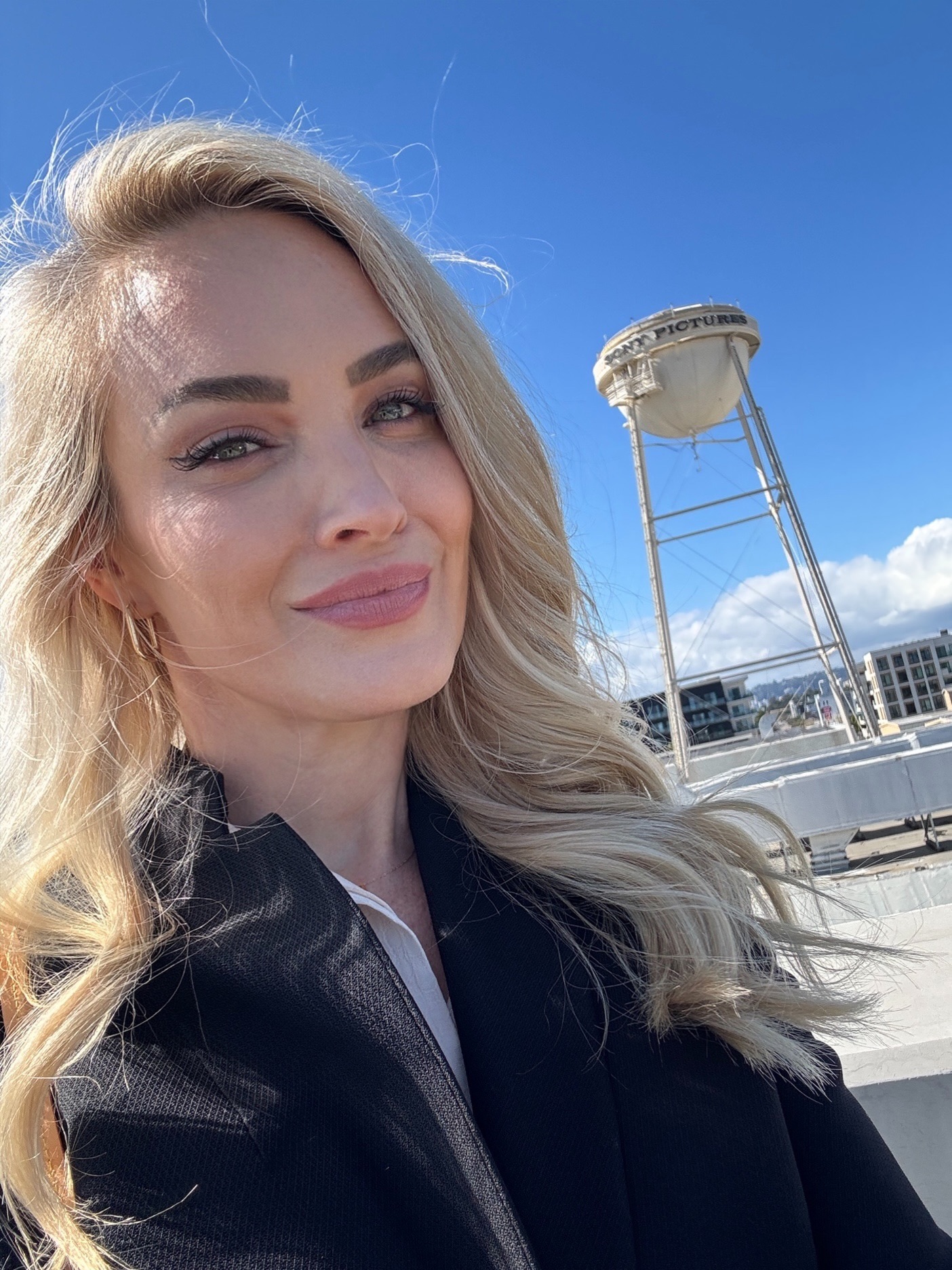 A day on the lot 🎬✨
#sonypictures #onset #tableread #actresslife #losangeles