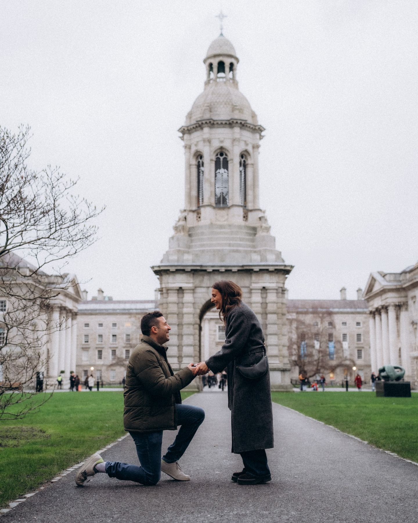 She said yes!
Drew wanted to propose to Emily on their trip to Dublin. When he reached out to book me he already knew where and when to do it.
This is how everything unfolded.
So happy to be be part of their story.
Emily + Drew
#dublinphotographer #ireland #dublin #ireland
#irelandphotographer #dublinlifestylephotos #nikoneurope #Howthphotographer
2d