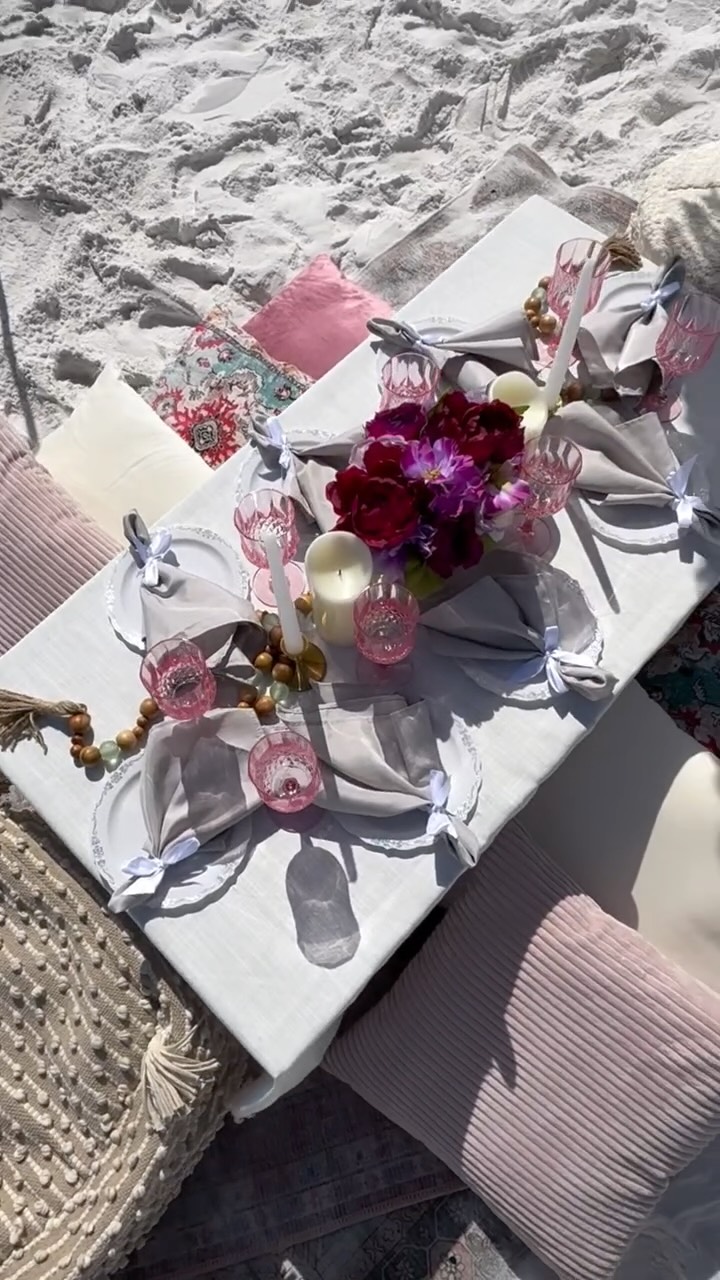 Picnic Dreams✨🩵
#beachpicnic #30a #seasidefl #bacheloretteweekend #30agetaway