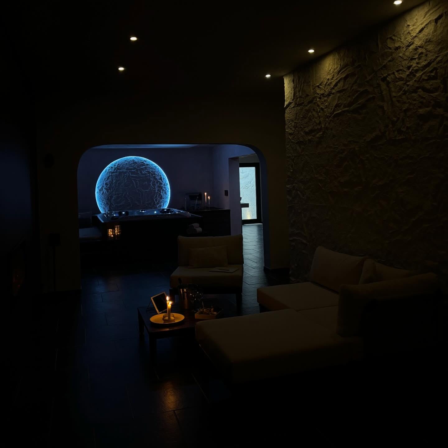 Dé plek waar rust op je wacht. Reserveer nu 🥂✨🧖♀️