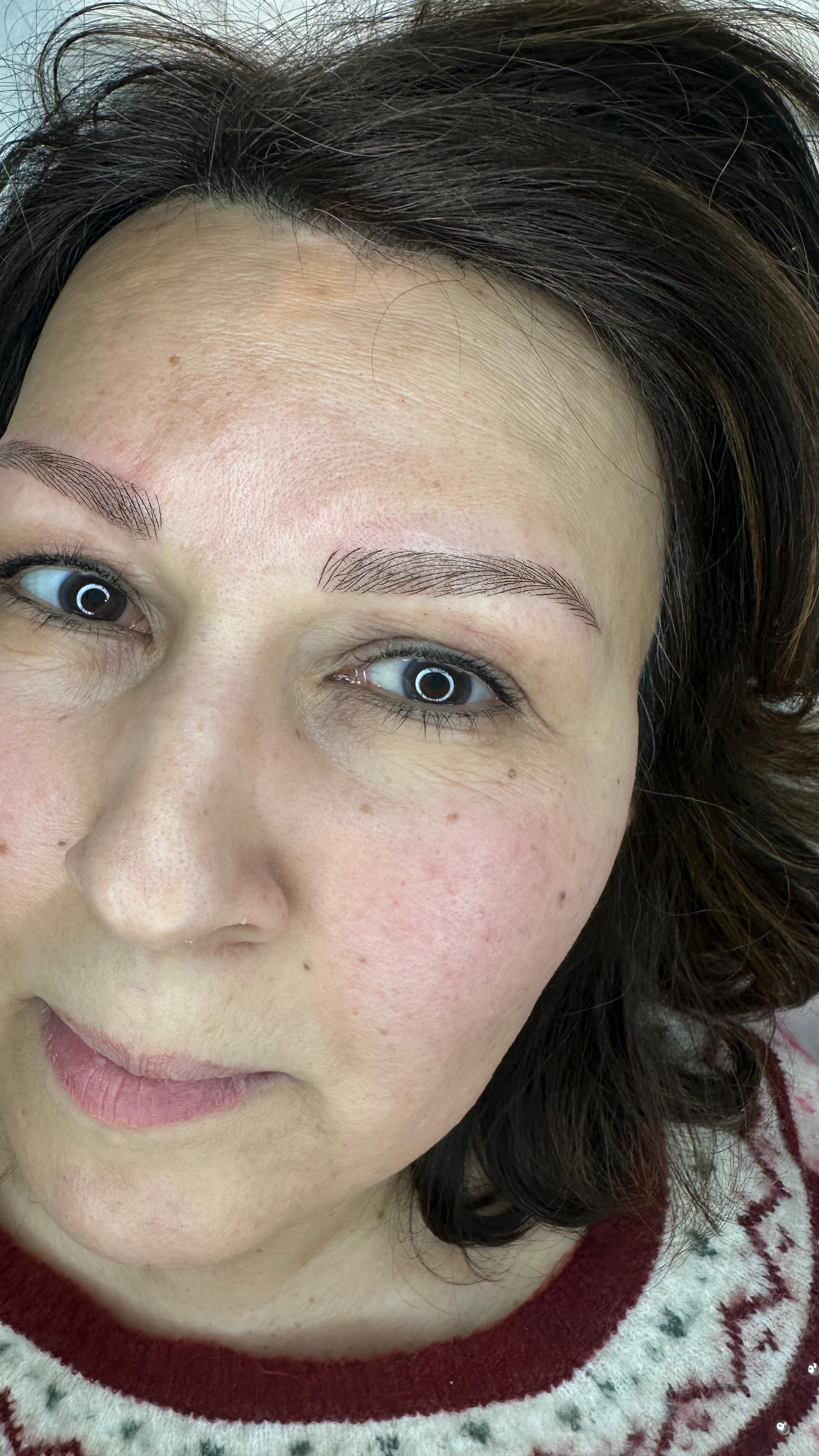 This restoration 🥹🥹
.
.
.
.
.
#HairStrokeBrows
#BespokeBrows
#PMUBrowsUK
#SemiPermanentBrows
#LuxuryBrows