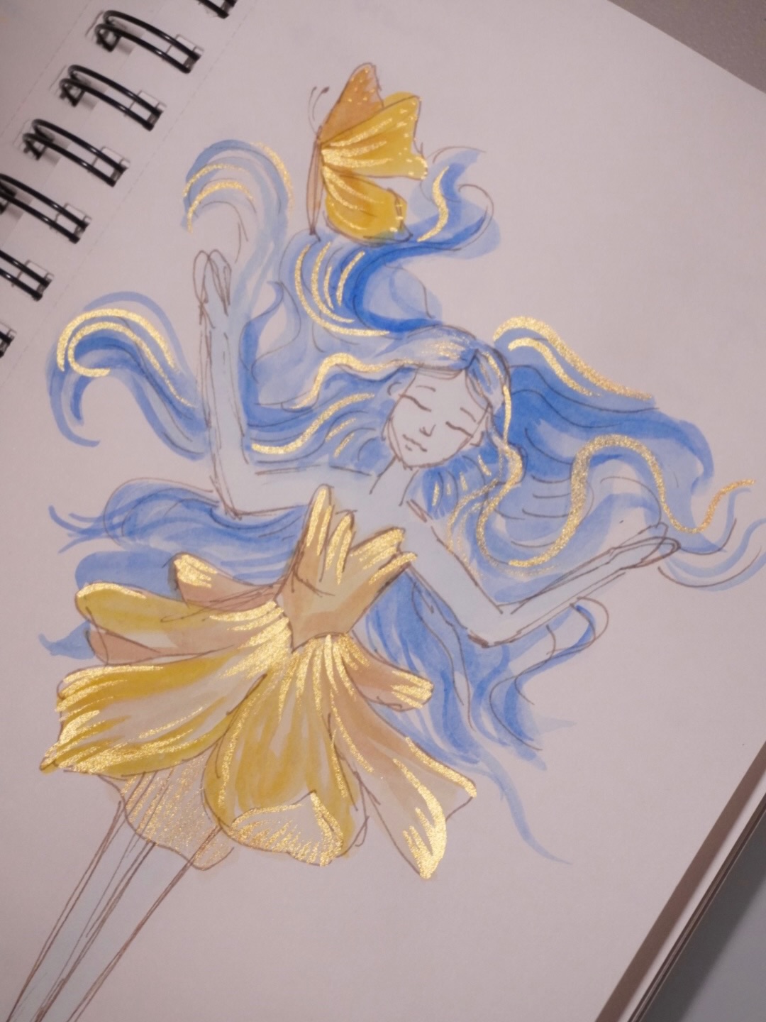 🪐🦋✨🧚🎨
I’m feeling inspired to do a Saturns return body paint before my next birthday!
This was sketched sometime last week, then last evening water color was added with fluid acrylic gold for final details. The close up shimmer in photo 3?!?
Photographed on my camera with no edits 📸
I feel she’s deserving of a spot on my feed ☺️