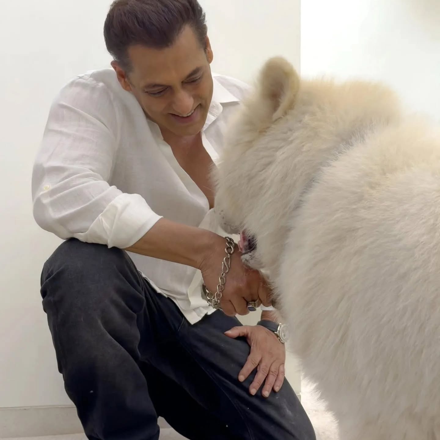 Beyond the spotlight, it’s the quiet moments that truly define a person. 🐾
Salman Khan shares an intimate glimpse of unconditional love with his pet 'My Sukh' at 3.55 a.m. —reminding us that the most powerful connections are often the simplest.
Pic credit: Salman Khan Insta
#salmankhangoldenheart #furryfriends #petlove #soulfulmoments #petlovers