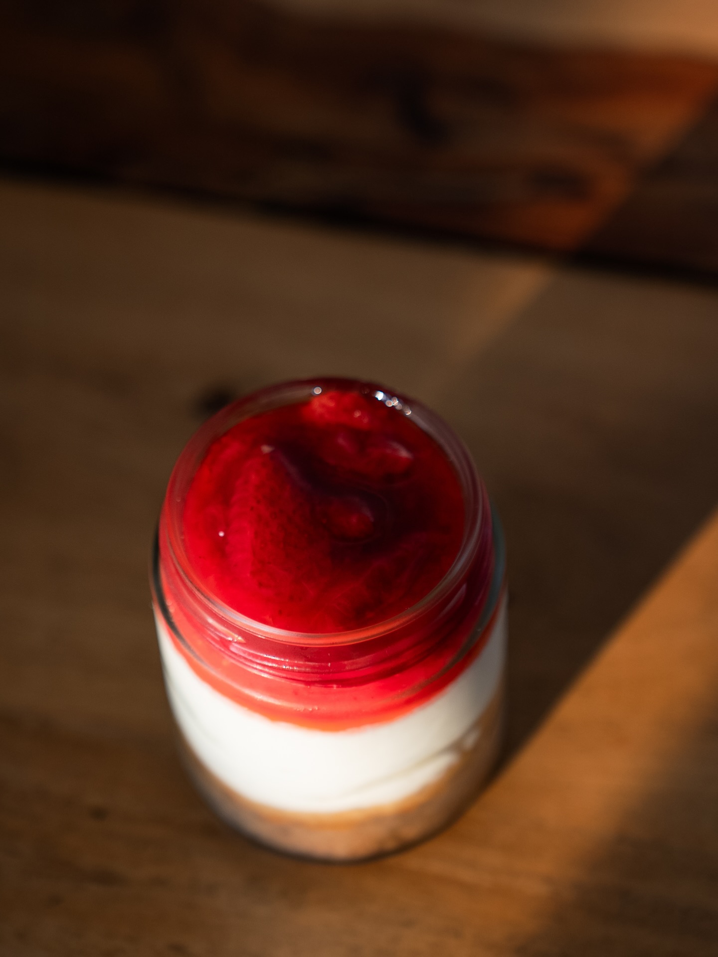 Get them before they are gone 🍓🍓🍓
Only a few batches of strawberry left before we move on to the summer fruits!
Seasonal Menus make you a Fruit Ninja 🥷
Hunting down fruits and hoarding them is a skill now 😂
Mascarpone Cheesecake, Strawberry Matcha, Seasonal Menus, Made with Real Fruits, Agastya Coffee, Strawberry Desserts, Cafe in Coorg