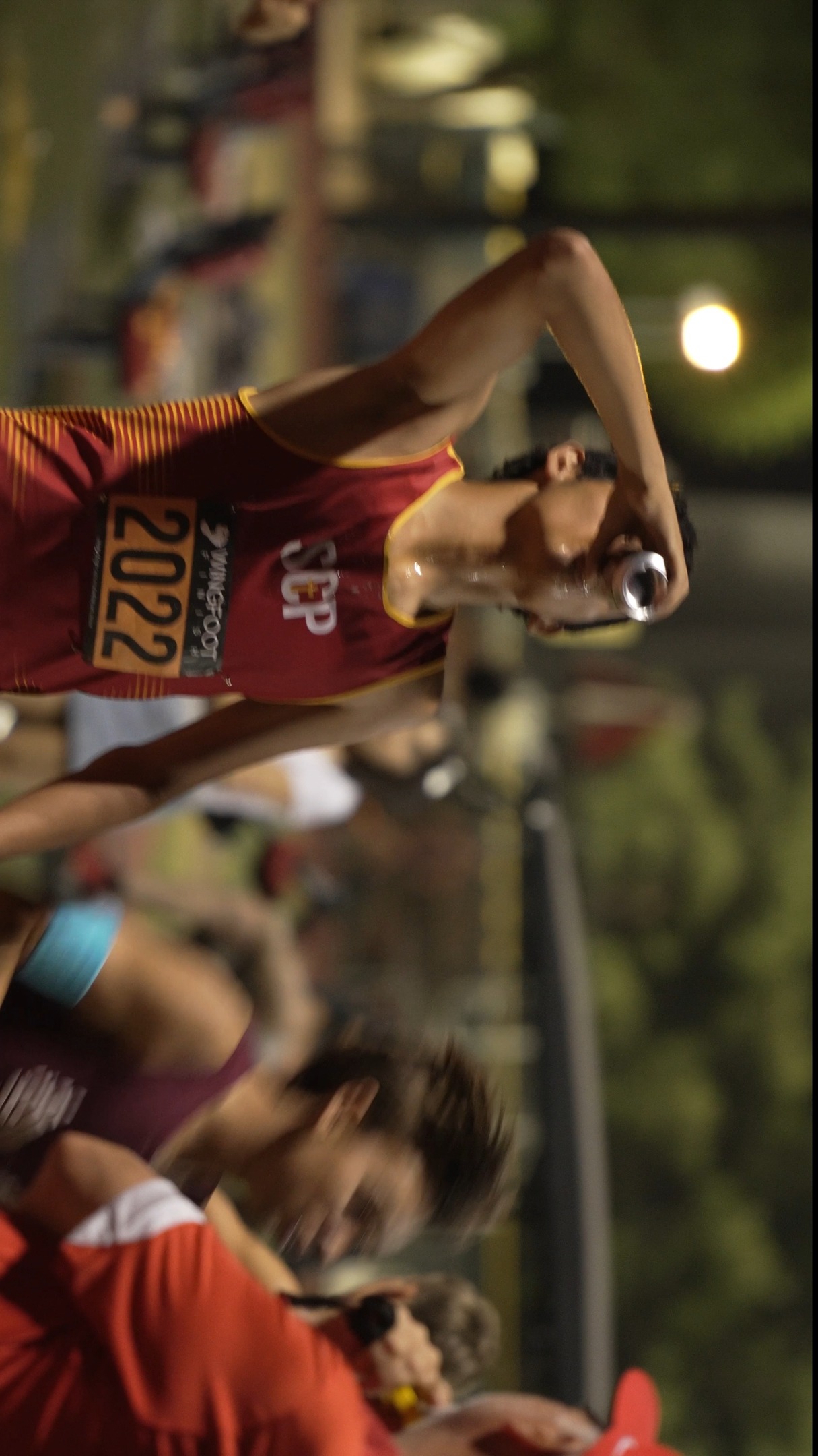 Thank you again @setonxctf for the "Fun Root Beer Mile" at the Southwest Distance Festival.
A bunch of teams showed up, mixed it up, and just enjoyed it.
Different jerseys, same energy.
Racing hard, then laughing about it right after.
Simple, but those are always the best ones.
#RootBeerMile #TrackLife #AZTrack #RunAllDay