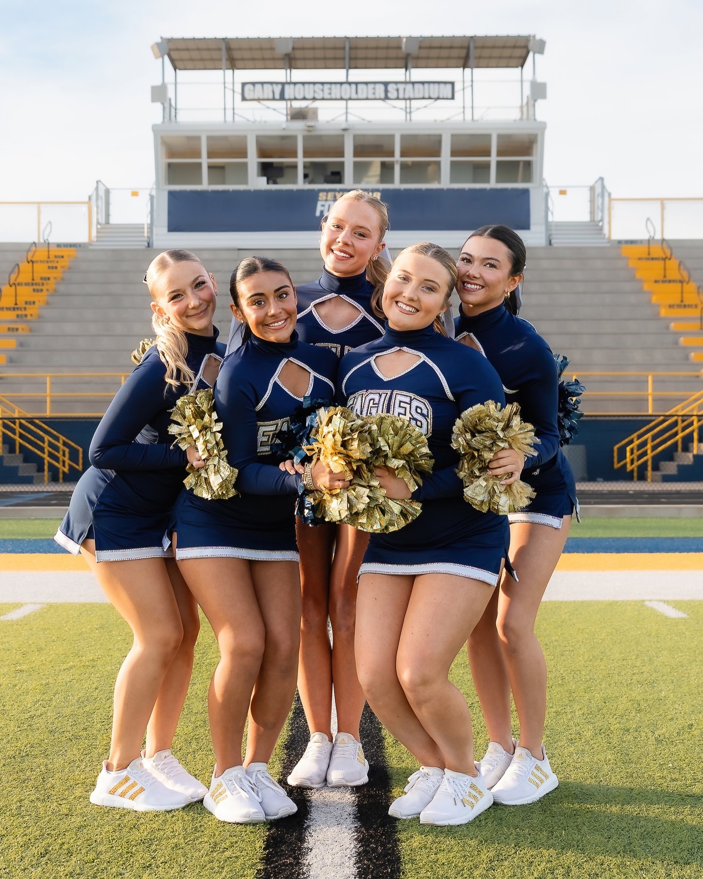 2027 Senior Dance Team, it’s your turn! ✨
One day it’s practices, early mornings, and counting 5-6-7-8…and next, it’s this.
Jump Execution. Sleek lines. Confidence.
It’s all coming together.
Senior year doesn’t just show up…it reveals who you’ve been becoming all along. 💛
#seniorphotographer #classof2027 #dancephotographer #tennesseephotographer