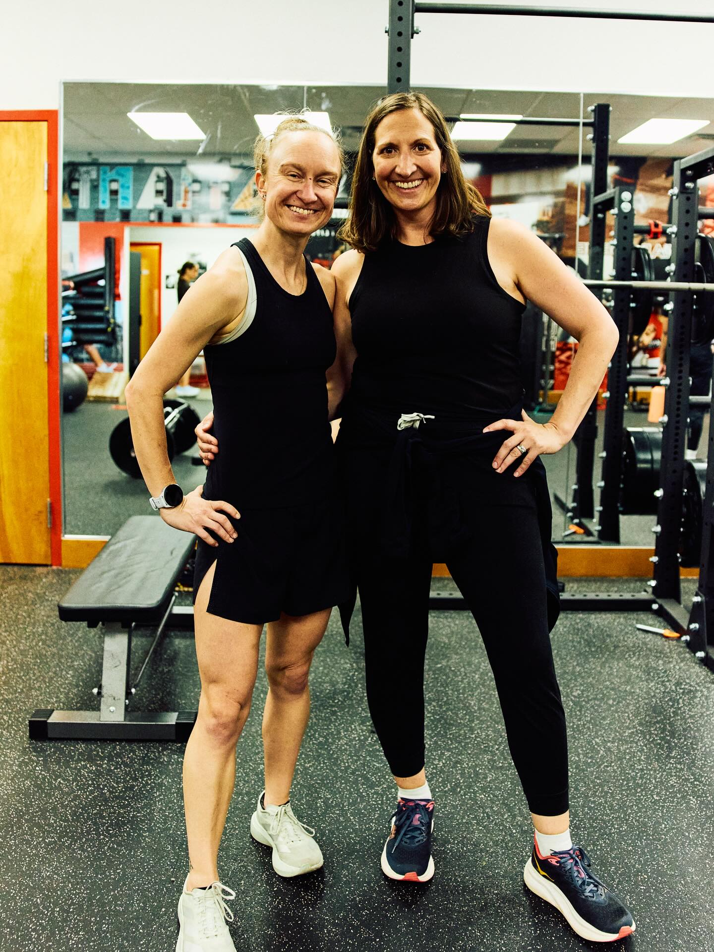 This week @kace.pace and I got to spend the afternoon with our team @atlantatrackclubelite going over their new strength program.
Building these programs @precisionpt_atl is always a lot of fun. Even though Kacy and I taught this program, all of us built it together. It’s several staff meetings, discussions and going through all of the athletes injury history, training load, and the patterns we see during their functional screens and gait analysis. It’s so much fun to be able to help these athletes become stronger and more efficient runners every day.
Photo: the magnificent @mralanlam
#RunningPTS #RunningMedicine #RunATL #EliteRunners #run