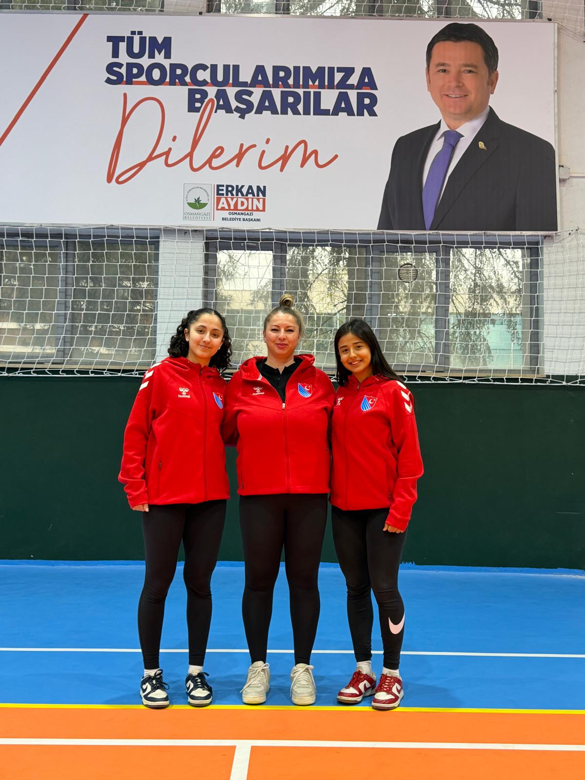 01–09 Nisan 2026 tarihleri arasında Rio de Janeiro / Brezilya’da düzenlenecek Yıldızlar ve Gençler Eskrim Dünya Şampiyonası’nda sporcularımız Elvin Gü… 01–09 Nisan 2026 tarihleri arasında Rio de Janeiro / Brezilya’da düzenlenecek Yıldızlar ve Gençler Eskrim Dünya Şampiyonası’nda sporcularımız Elvin Gü…