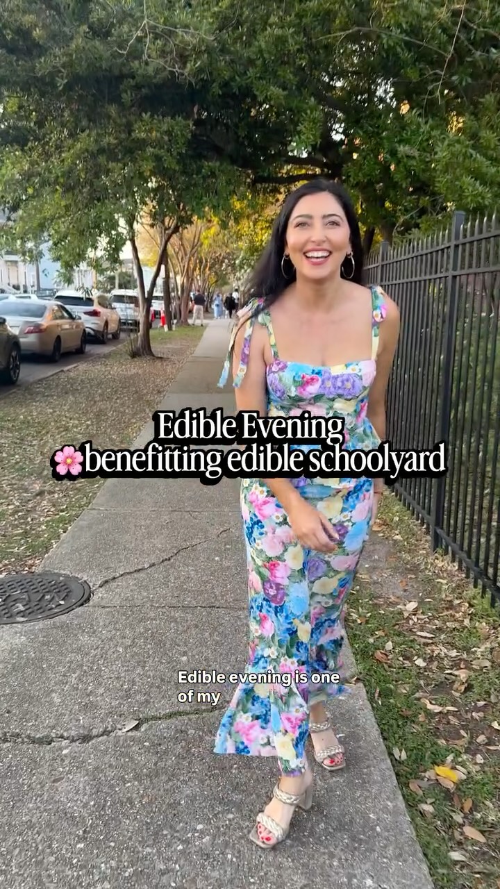 SPRING FLING @esynola 🌸
-
I keep telling y’all that Edible Evening is my favorite spring fundraiser and it once again did not disappoint!!
-
HISTORY MOMENT: Black gardeners in the American South have a deep, foundational history, transitioning from cultivating sustenance and cultural continuity during enslavement to leading advancements in agricultural science and community food sovereignty. Key figures like George Washington Carver, “landscapes of resistance” keepers, and early Black garden clubs have, despite systemic erasure and land loss, profoundly shaped Southern horticulture and agricultural practices!
#eatenpathnola #springfundraisers #neworleansevents #neworleansdining