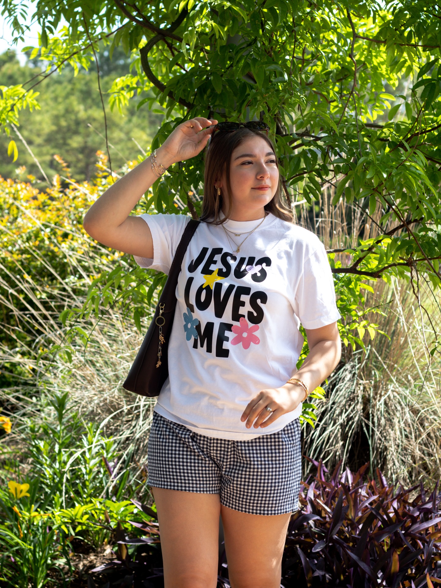 Jesus Loves Me Tee! 💐
Jesus died on the cross for YOU!
He loves YOU!
Everything that Jesus went through was for us, when we fall short remember He loves you. When you feel alone remember that He loves you. We are not doing life alone, He is right by your side. Let this tee be a reminder to yourself that no matter what Jesus loves you!
Here are some verses if you need a reminder:
John 3:16
Romans 5:8
John 15:13
Jeremiah 31:3
#faithbasedbusiness #risen #jesuslovesme #explorepage #faithbasedapparel
