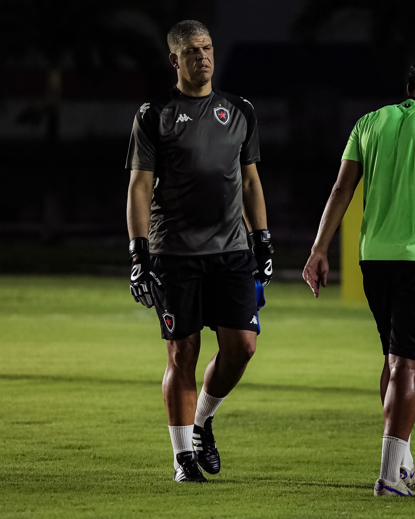 Estreia com vitória no Brasileiro. Competição longa e bem desafiadora. Parabéns a todos. Trabalho segue firme. Vamos por mais. Bora, Belo! 🚩▪️▫️🚩