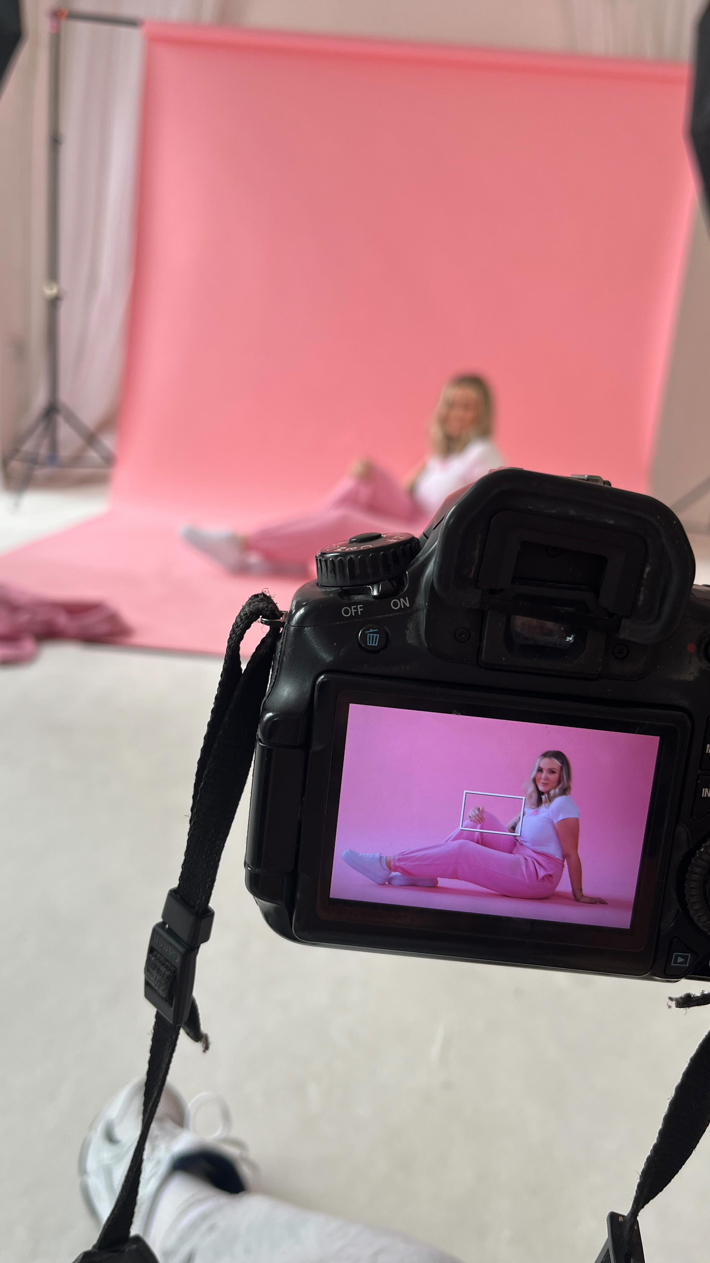 Whoever said money can’t buy happiness never hired us 😏💅✨
You get to build your businesses and have fun while you do it. This is your reminder to stop taking everything so seriously!
Interested in working together? Send me a DM and let’s chat 💬
#brandingexpert #brandstrategist #brandidentity #brandshoot #brandingspecialist