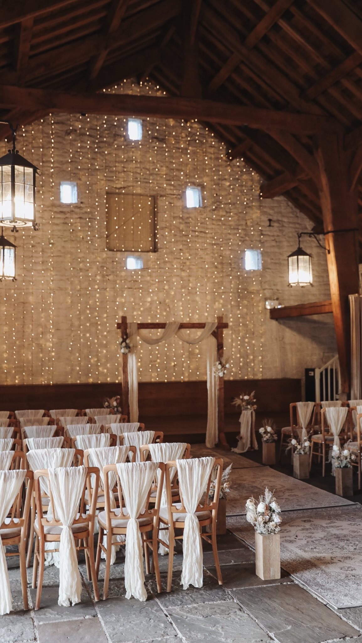 We’re so excited to be back at @eastriddlesdenhallweddings on the 5th May for their evening showcase 🤍
We’ll be there from 5–8pm, chatting all things wedding styling and would love to meet you and hear about your plans for your big day.
We’ll be showcasing our tableware, dried flowers, stationery and signage - and keep your eyes peeled as we’ll also be bringing along a brand new aisle backdrop 👀✨
If you’re coming along, make sure to pop over and say hello!
#EastRiddlesdenHall #WeddingShowcase #WeddingStylingUK #WeddingDecorUK #URURAMoments