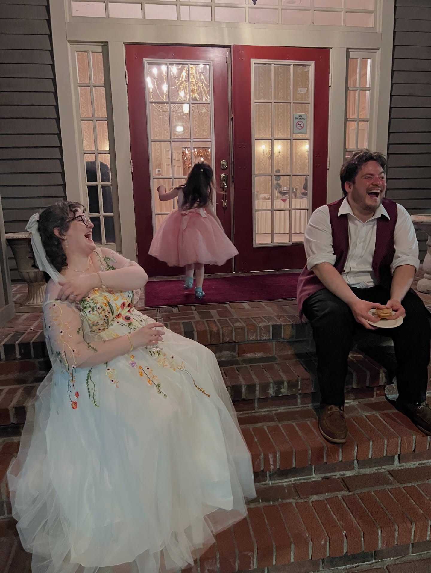 It was @missheaslip & @monroydoctrine’s wedding, but #MargoLake ruled the dance floor!
So much fun celebrating Jenna & Matt’s love… it was Ronni’s first wedding, Margo’s first Shirley Temple/Kiddie Cocktail, and they both stayed up a few hours later than their bedtimes with zero meltdowns… (and thanks to some parental subterfuge Margo even slept in 90 minutes this morning!)