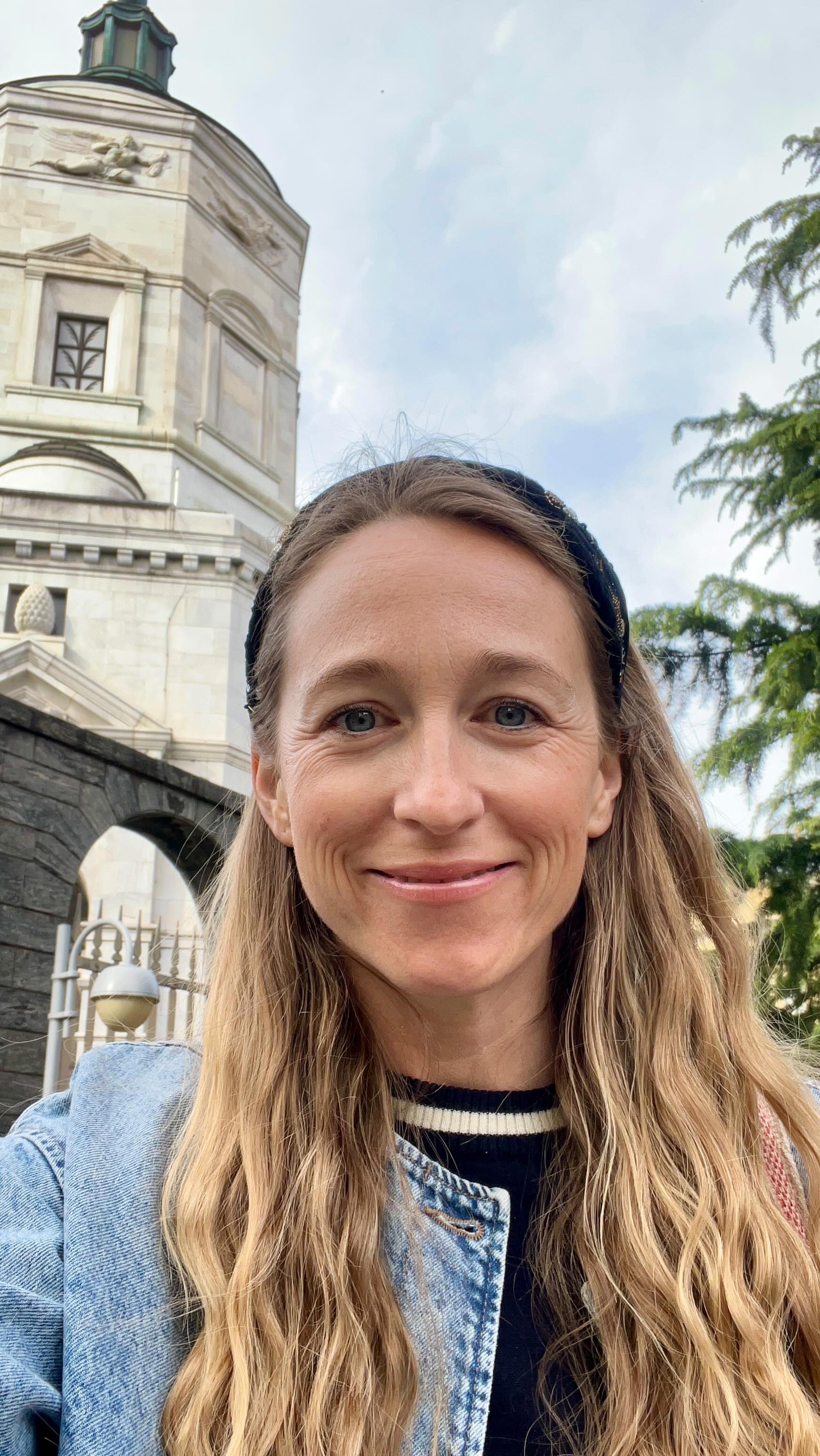 Traditions, celebrations, ceremonies and rituals…
I love them all and make them my own 🌸🌷💐🍀