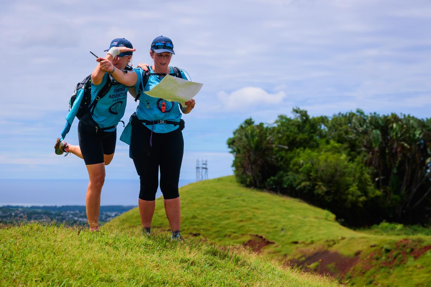 Photo 1 :
👉 « C’est par là, j’en suis sûre ! »
Photo 2 :
👉 « …T’es sûre sûre ? 😅 »
Photo 3 :
👉 « Attends, laisse-moi vérifier quand même 👀»
😂 L’orientation : 10% de certitude, 90% d’impro totale.
Femina Adventure :
- Guadeloupe : 17 au 22 Novembre 2026
- île Maurice : 15 au 20 Février 2027
#feminaadventure #sportfeminin #tuestaseulelimite #aventure #aventures