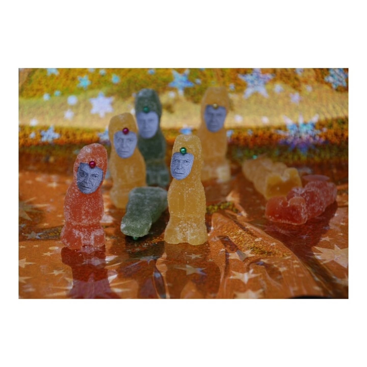 Bowie zeke, 2014. Foto: Foto Lik Leskovac. #arrinstallation #foodplay #DavidBowie #easterdecor #easterbunnies