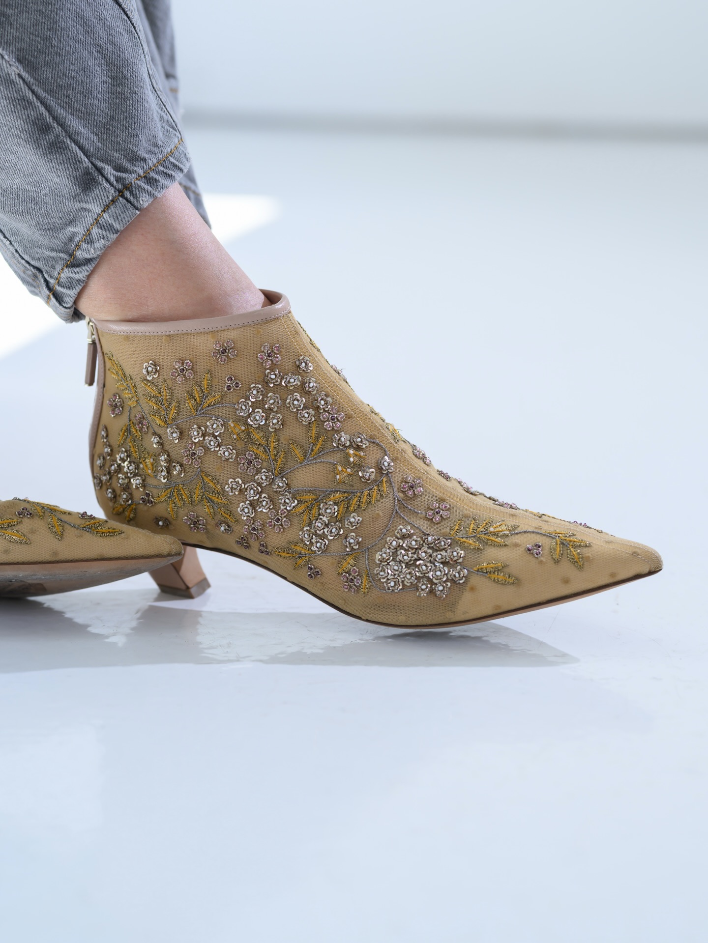 Where craftsmanship meets poetry ✨
These @Dior ankle boots are a work of art! Delicate floral embroidery layered over sheer mesh, finished with subtle structure and a refined silhouette. Every detail feels intentional, intricate, and quietly striking.
The kind of piece that doesn’t just complete a look, it elevates it.
Get your hands on this treasure fast! Join the next pop up! (link in bio)
🗓️ Friday 17 April | 9 AM – 9 PM
🗓️ Saturday, 18 April | 9 AM – 5 PM
📍 Ida’s, Gillman Barracks
Photographed by Esther Sio @pixelconnection.sg
#StatementShoes #OneSoulManyStories #LuxuryDetails #ElevatedStyle #FashionArt
