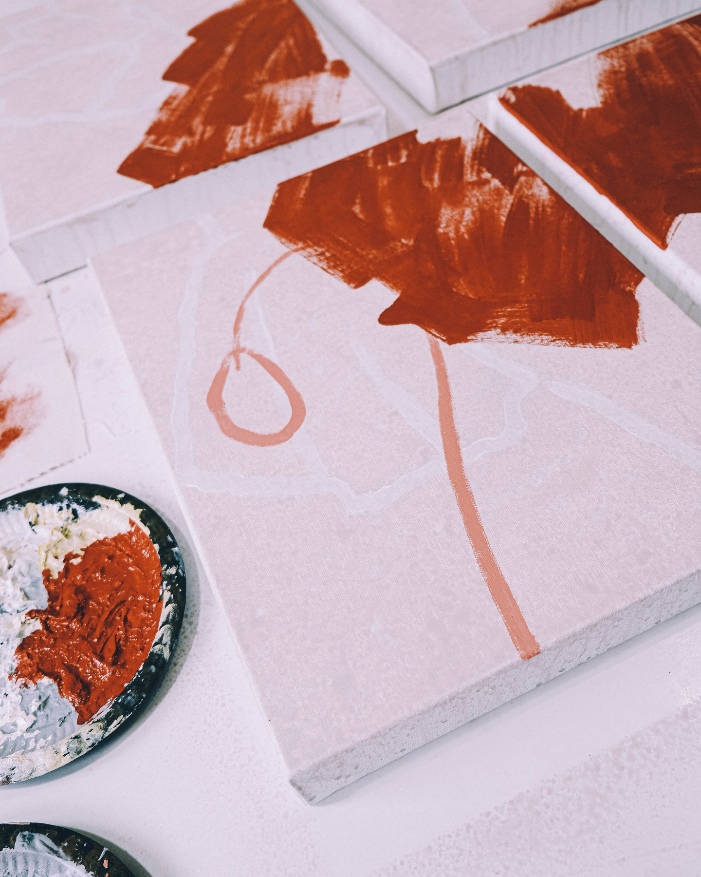 🥀
I draw, then erase, and draw again.
What felt right yesterday becomes hesitation today.
Scribbles in a notebook,
sketches on a screen,
all return to nothing.
In the ache of constant revision,
time does not pause—
it has already moved ahead.
The more I resolve not to be swept away by algorithms,
the deeper they hide,
as if inviting me into a game of hide-and-seek.
I pick up the brush again.
For the heart that does not extinguish, even in uncertainty—
quietly, yet never willing to let go,
for an old dream, like a hidden jewel that has never lost its light,
I continue.
🕯️#newworkinprogress