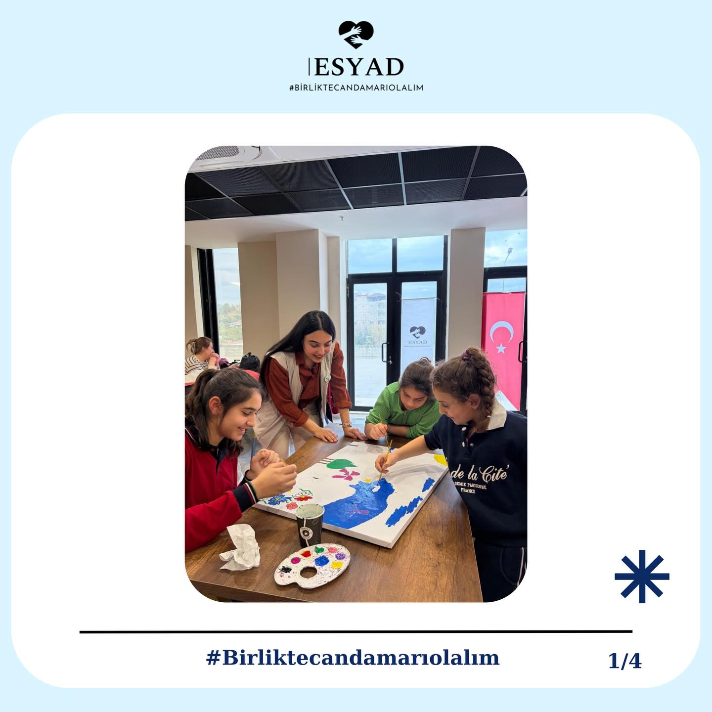 🎨 Renklerle iyileşmek mümkün…
ESYAD olarak gerçekleştirdiğimiz tuval boyama etkinliğinde çocuklar; duygularını, hayallerini ve umutlarını renklerle ifade etme fırsatı buldu.
Bu etkinlik yalnızca bir sanat çalışması değil; aynı zamanda çocukların kendilerini güvende hissettikleri, duygularını paylaşabildikleri ve birlikte üretmenin gücünü deneyimledikleri bir psikososyal destek alanı oldu.
Her fırça darbesi, bir iyileşme adımı…
Her renk, yeniden kurulan bir umut…
Birlikte üretmenin, paylaşmanın ve güçlenmenin iyileştirici etkisine inanıyoruz 💙
#BirlikteCanDamariOlalım
#ESYAD
#PsikososyalDestek
#ÇocukHakları
#Sanatlaİyileşme