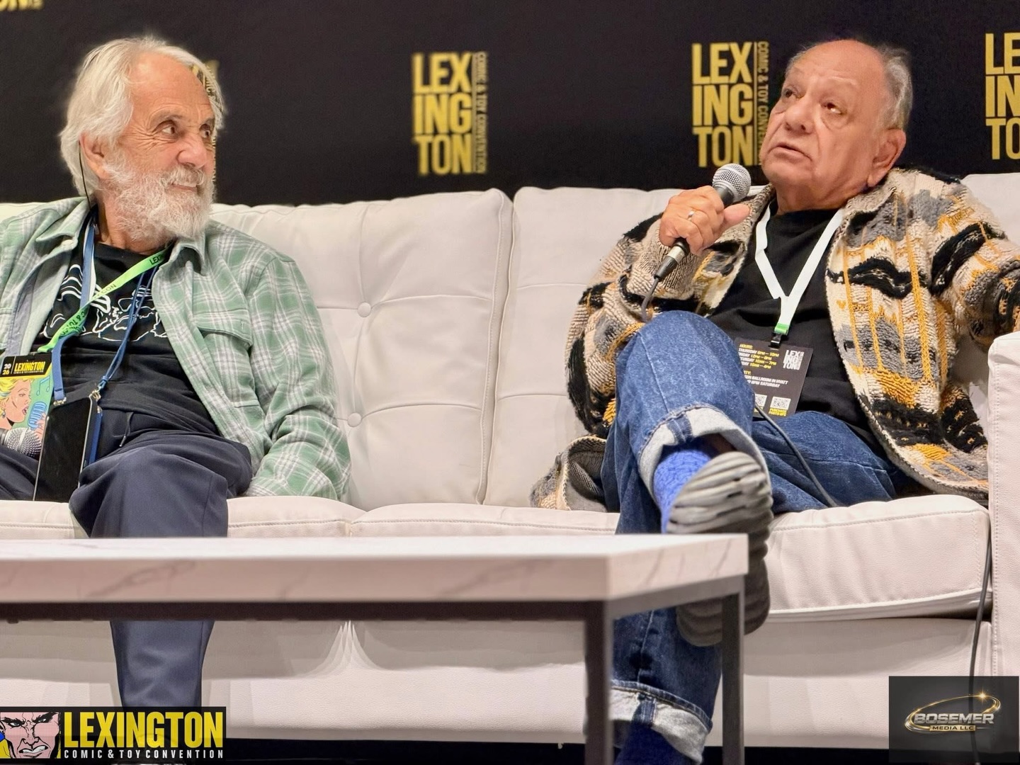 Going back through some content from the @lex_con , I stumbled upon the Q&A audio from @cheechandchong , where @cheechmarin & @heytommychong talked about they’re favorite moments of making the cult classic, “Up In Smoke”.
The legendary pair mentioned how they shot the movie in Malibu, which is where they were living at the time.
They also mentioned how, they shot the movie in a month with a budget under a million, around 800,000(k) to be exact.
They also mentioned how there was no rehearsal, they did the movie just like they use to do their live comedy shows.
#legendary #movie #upinsmoke #comiccon