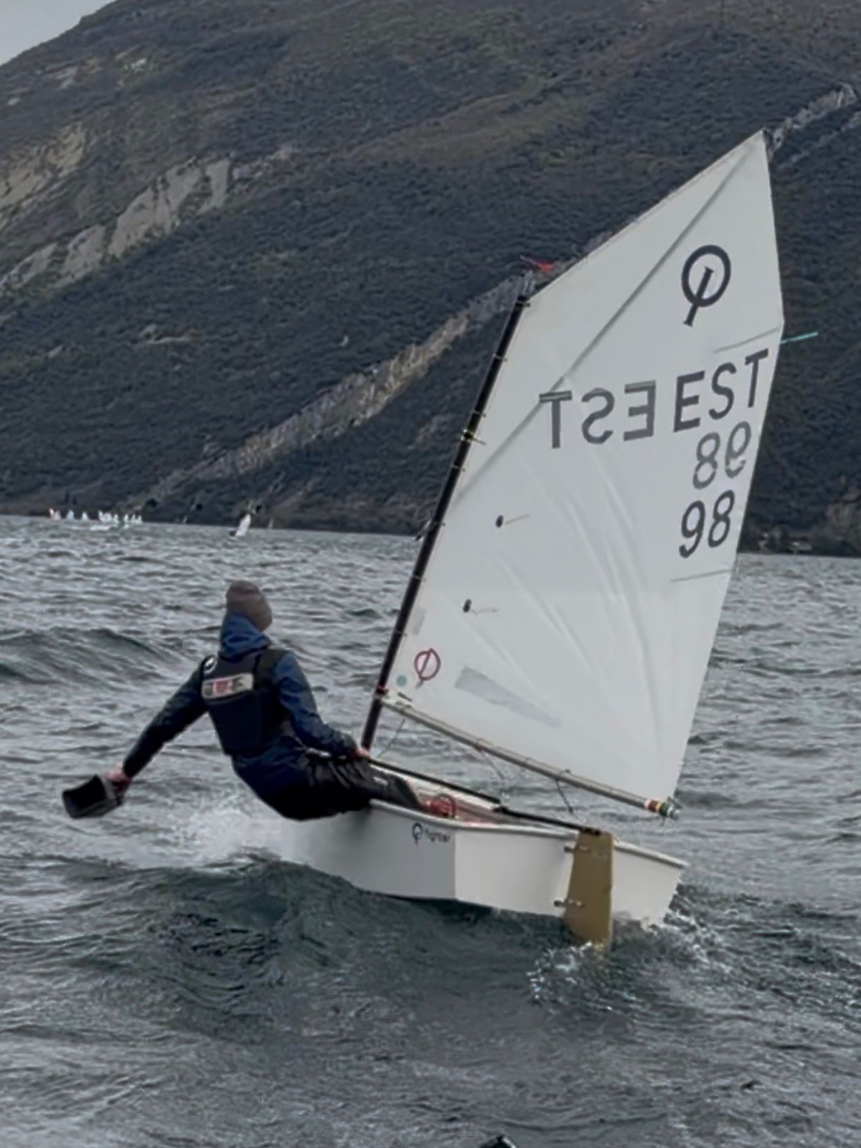 🤩 ELARI TERAS GARDAL SUPER 21.KOHT👏🏻
Ligi tuhande osalejaga Optimistide regatil Itaalias, ainsa eestlase, kuldgruppi pääsenud Haapsalu Jahtklubi sportlane Elari Teras tegi super tulemuse ja jõudis üldarvestuses kõrgele 21.kohale!
Rohkem infot homme! Seniks-palju palju õnne Elarile ja treener Rene Abnerile! 👏🏻