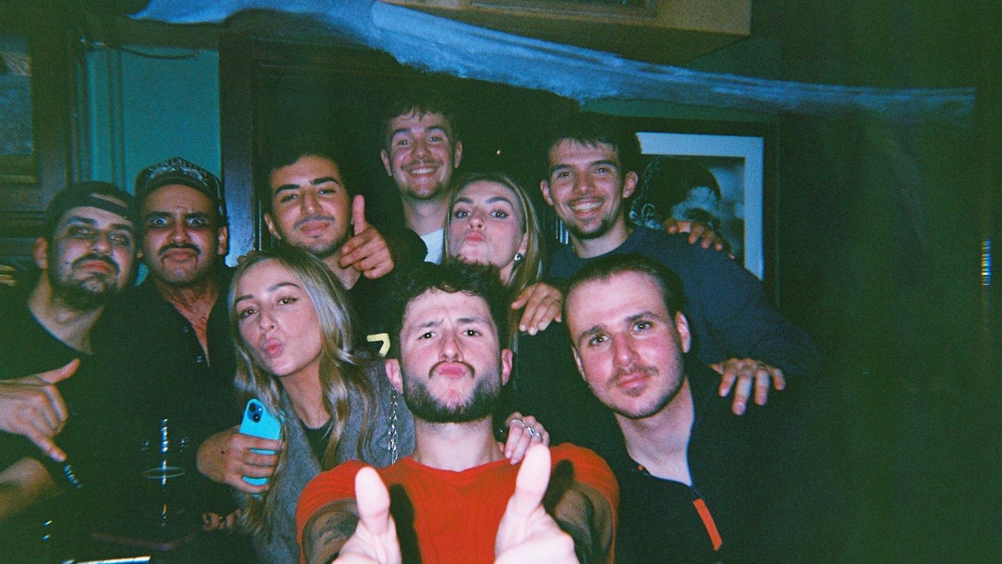 L'Eden, c'est les potes et la fête 🕺