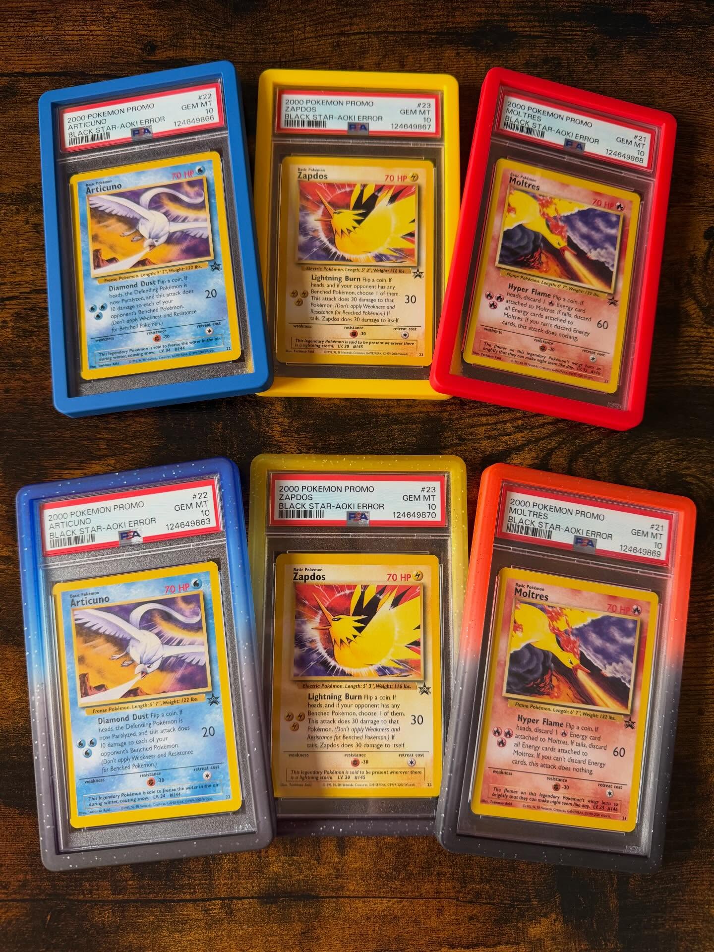 The legendary birds are really living up to their name in these @dragonscalesupplies guards. Do you prefer to keep it classic, or do you like a little extra sparkle?
#tcgcollection #pokemoncollection #vintagepokemon #dragonscalesupplies #pokemontcg
