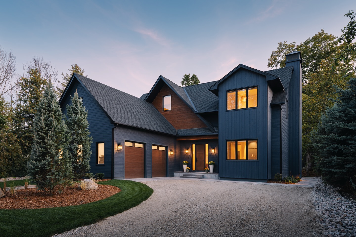 Step inside this recently completed custom built home, located just minutes from Georgian Bay.
This home was designed for modern family living, featuring a spacious backyard built for gathering, a warm and inviting living area with a custom porcelain-tile fireplace, and a fully tailored kitchen crafted with care and detail throughout.
Stay tuned to see more of this home and other homes like it!
Follow @pattymacbuilt for more home & cottage inspiration!
Follow @spencerdouglasmuskoka for more design content and inspiration.
.
.
.
Construction by @pattymacbuilt
Design by @spencerdouglasmuskoka
The team involved:
Roofing: @advancedroofsolutions
Fireplace: @chanticofireplaces
Framing Material, Interior/Exterior Material: @collingwoodhomehardware
Plumbing: @currentplumbing
Flooring Upper Hall: @floorcrafterscanada
Tile Install: @mcmdlusso
Drywall & Insulation: @mosedrywallsystems
Caulking, Front Door Install, Windows, Exterior Material, Framing Package: @vandoldershometeam
Electrical: @shipyards_electric_inc
Painting Supplies: @sherwinwilliams