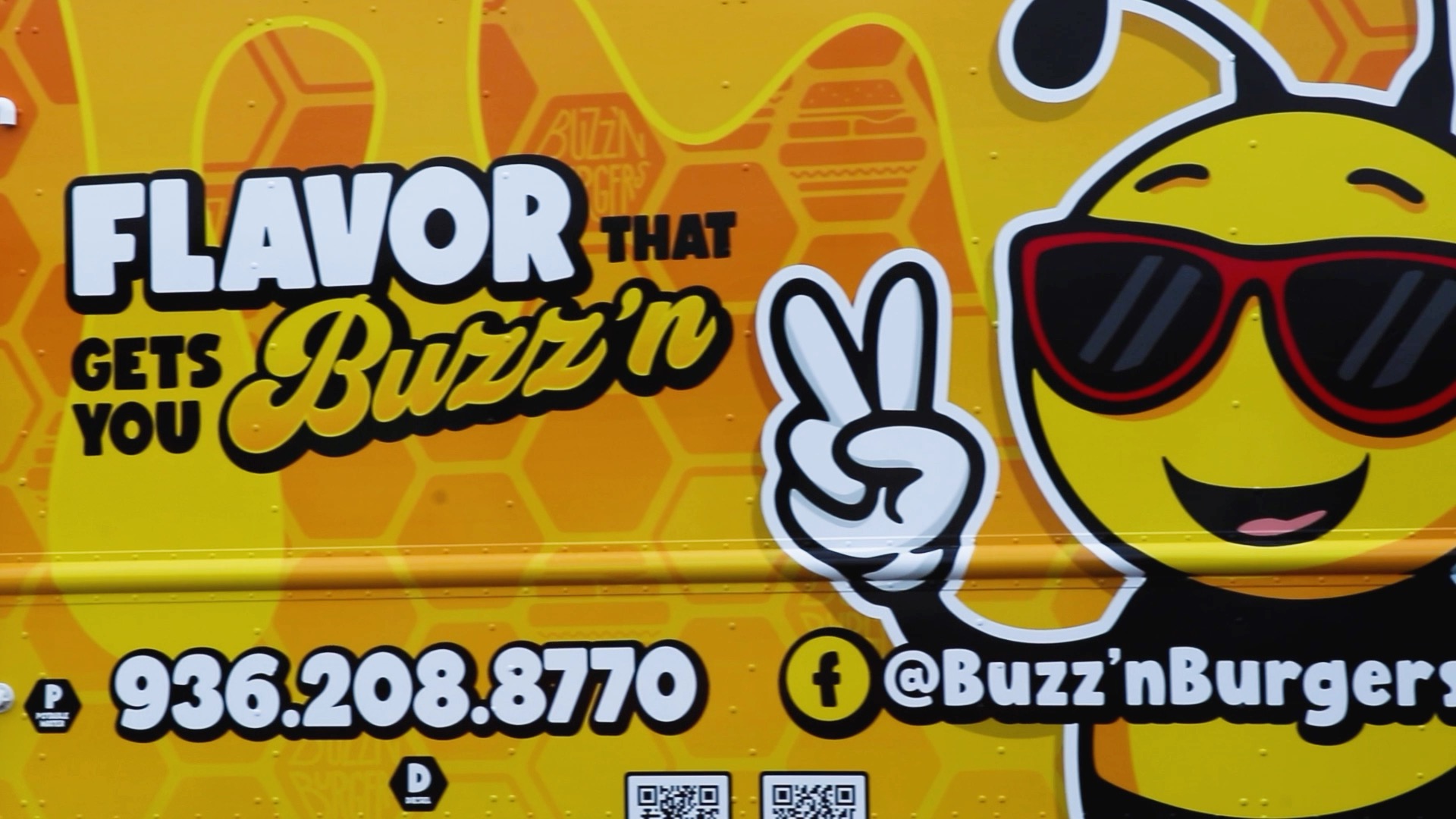 Big project. 🍔 Bold results. 🔥
We had a great time bringing this large food truck wrap to life for Buzz’n Burgers — from the first design concepts all the way to the finished install.
There’s nothing better than seeing a project go from idea to a full rolling brand statement. Be sure to keep an eye out for them on Hwy 69 South near Huntington and grab a great burger while you’re at it!
Need your business to stand out on the road? Real Graphics can help make it happen! #foodtruckwraps #commercialwraps #customvehiclewraps #realgraphicswraps