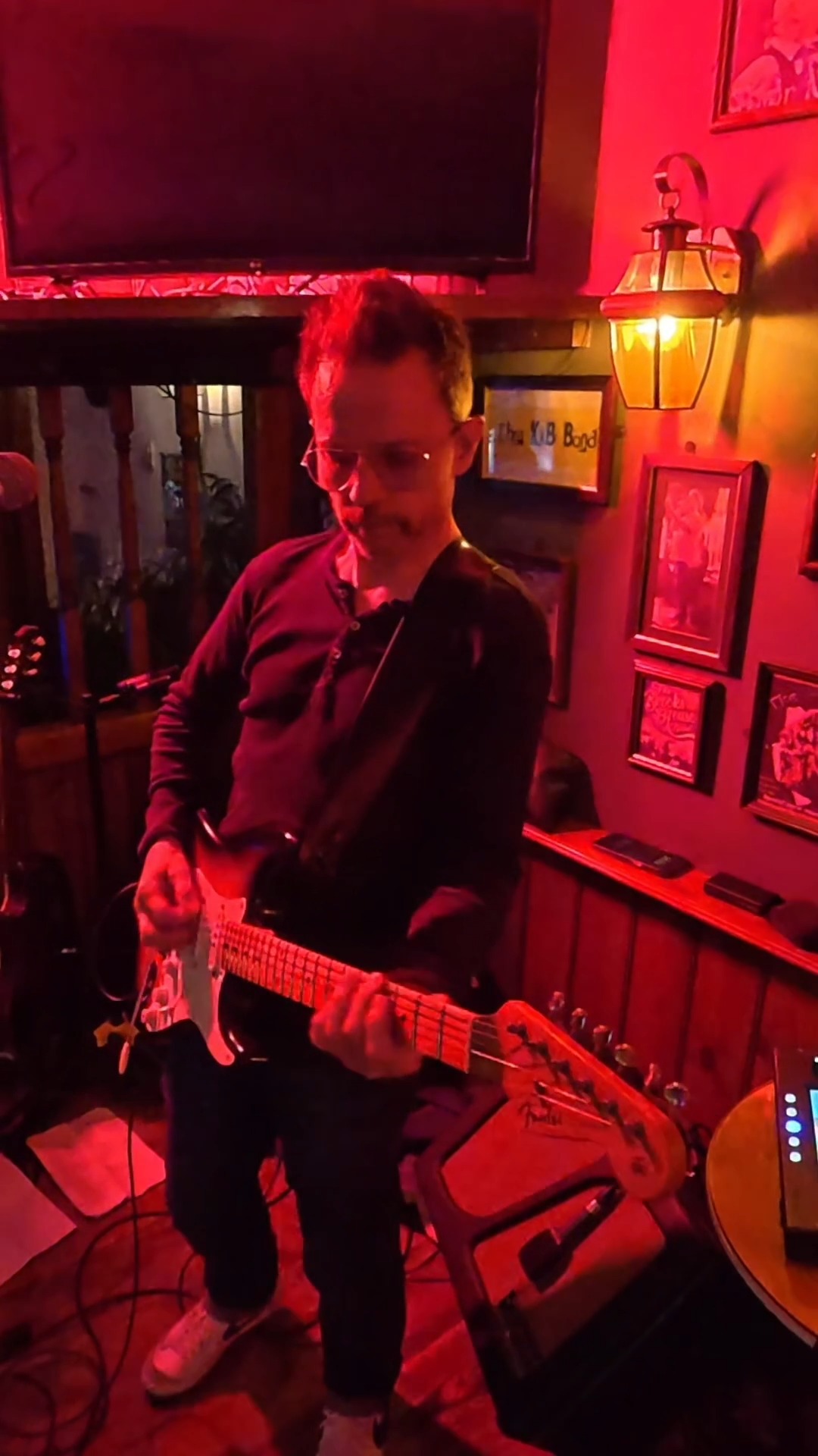 Country Rockabilly Guitar solo on Elvis's Mystery Train. #countrymusic #rockabilly #elvis #countryguitar #dannygatton #jamesburton #scottymoore #mysterytrain