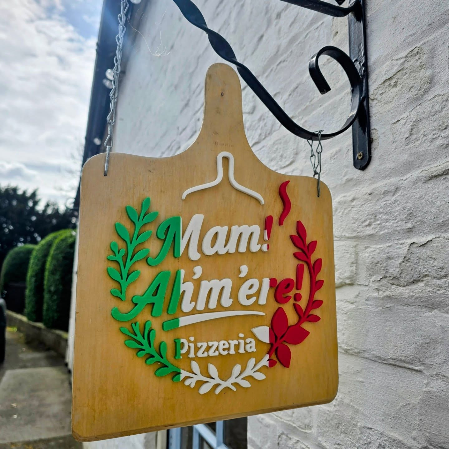 Ey up… what a cracking first night back! 🍕🔥
A massive thank you to everyone who ordered and came down last night, it was brilliant to be back firing pizzas again ❤️
AND We’re back open again tonight! 👀🔥
So if you missed out yesterday, or fancy coming again (we won’t judge 😏), get your orders in early because the doughs are already selling fast…
BUT don’t panic, we’ve got more to go around tonight 🙌🍕
🍕 Collections from 4:30pm until 8:30pm
Mam! Ah’m ’ere!
Proper pizza. Proper Yorkshire. Proper good.
#mamahmere #bringonthepizza #pizza #Hulleats #Yorkshirepizza