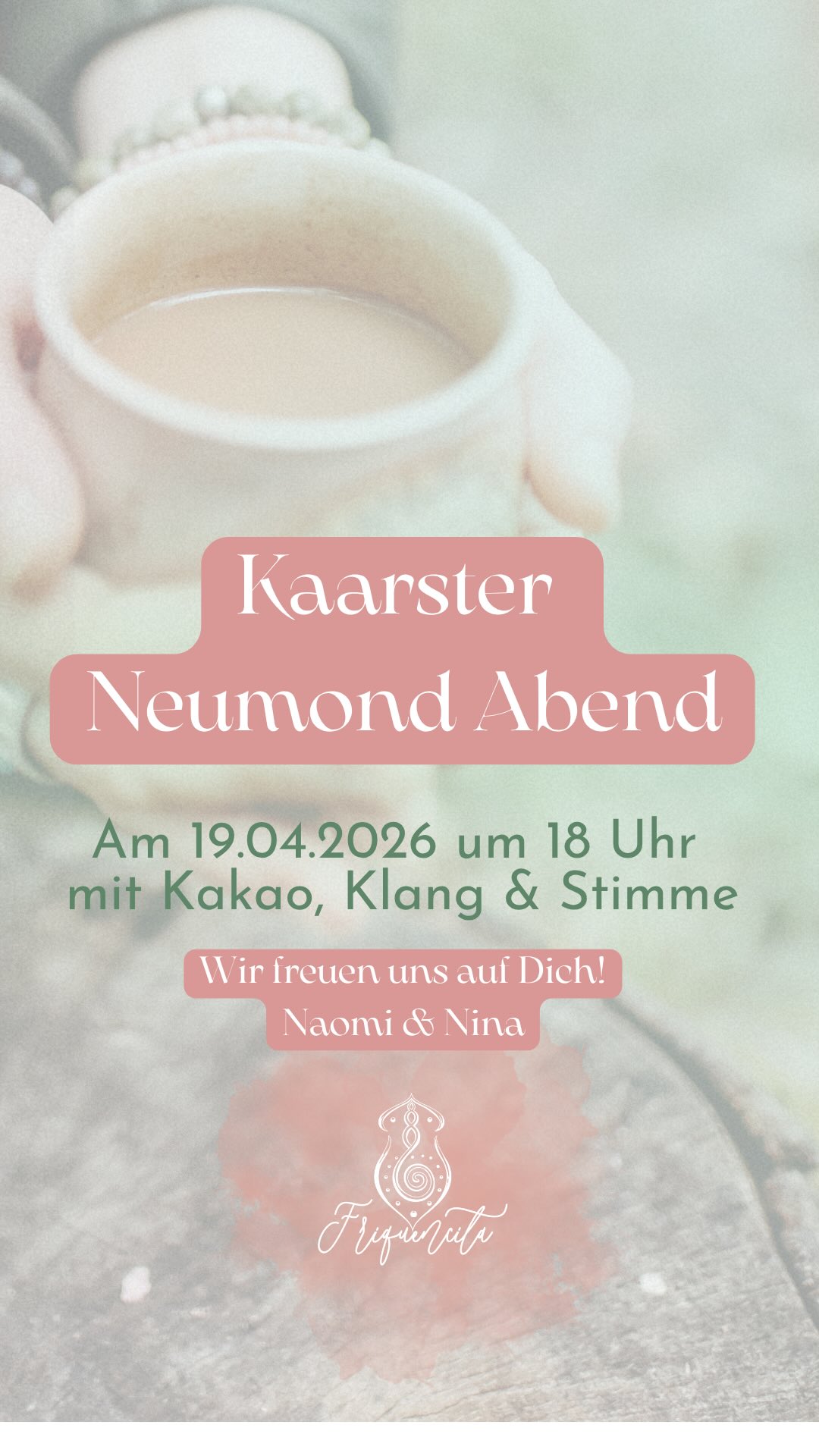 Am kommenden Sonntag ist es wieder soweit.
Der Kaarster Neumondabend öffnet erneut seinen Raum.
Dieses Mal feiern wir den Neumond im April mit einer besonderen Kakao-Zeremonie.
Wir verbinden uns mit der herzöffnenden Kraft des Rohkakaos, singen gemeinsam einfache Lieder und lassen den Alltag langsam still werden.
Der Neumond erinnert uns jeden Monat daran, innezuhalten.
Altes loszulassen.
Und eine neue Intention für das Kommende zu setzen.
Rohkakao hat eine lange Tradition bei den Maya und Azteken und wurde dort als heilige Pflanze genutzt, um das Herz zu öffnen und Gemeinschaft zu stärken. Vielleicht kennst du auch den Satz: Schokolade macht glücklich. In seiner ursprünglichen Form kann Kakao tatsächlich unser Wohlbefinden unterstützen und uns helfen, wieder mehr im Körper anzukommen.
Am Ende des Abends schenkt uns Naomi noch eine tiefe Meditation mit einem Soundhealing und den Klängen ihrer Handpan, sodass wir ganz getragen in diese Neumondenergie eintauchen können.
Wenn du spürst, dass dein System gerade nach Ruhe, Verbindung und einer bewussten Auszeit ruft, dann bist du von Herzen willkommen.
📍 Körperformen Kaarst
📅 Sonntag, 19.04.
⏰ 18 Uhr
Wir freuen uns auf dich.
Naomi & Nina
#Neumondabend #Kakaozeremonie #KaarstEvents #ZyklischLeben #Friquencita