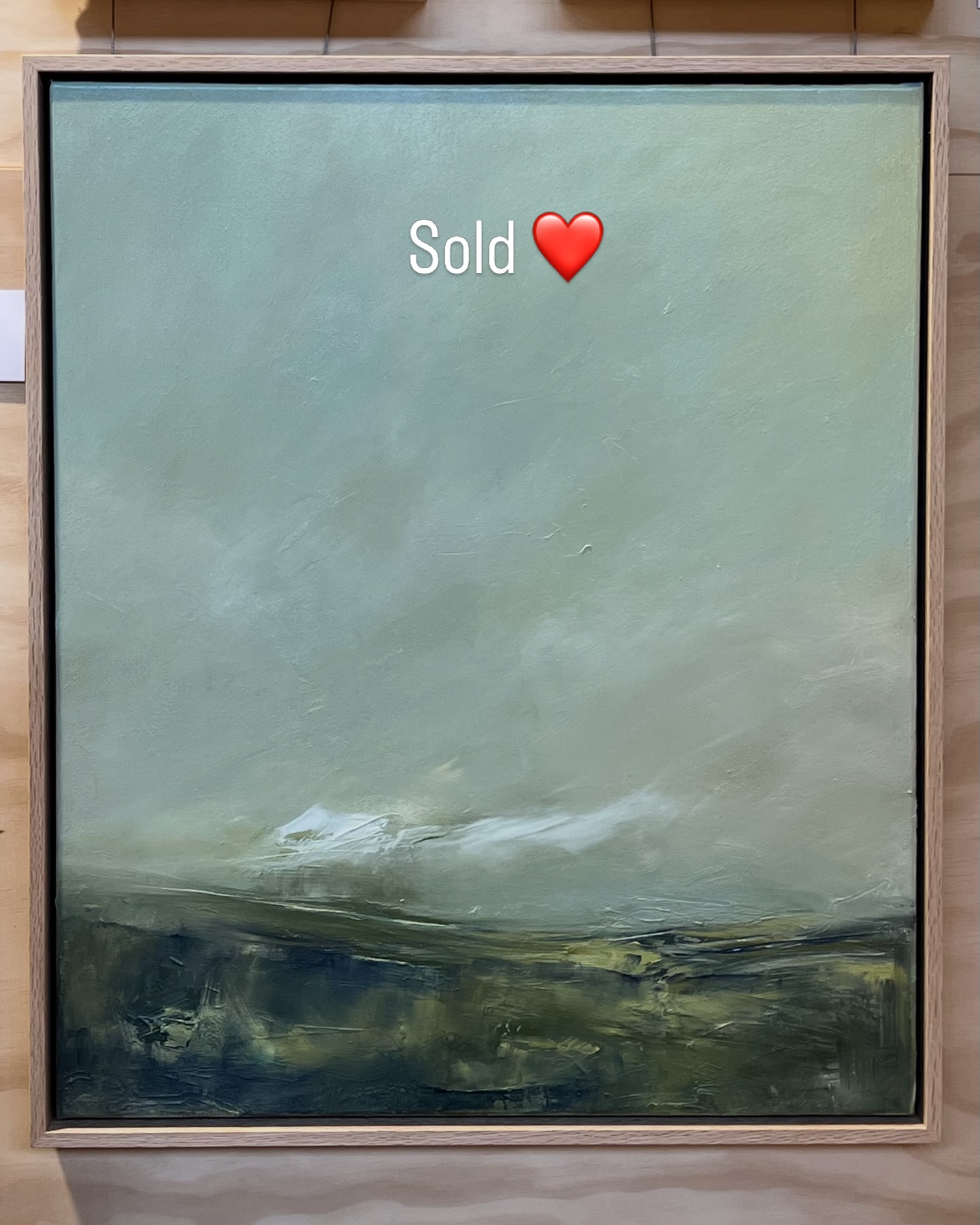 🔴 Sold! Thank you to the lovely collector who took home ‘Sometimes’ from the @melbflowershow today.
I appreciate your support and I hope it gives you many years of enjoyment ❤️