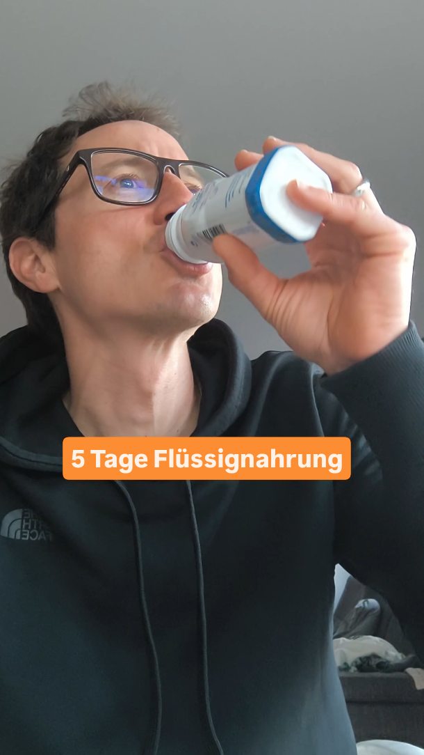 𝐅𝐥ü𝐬𝐬𝐢𝐠 𝐟ü𝐫 𝟓 𝐓𝐚𝐠𝐞. 🥤
Alles testen.
Nichts dem Zufall überlassen.
𝐊ö𝐧𝐧𝐭𝐞𝐬𝐭 𝐝𝐮 𝐝𝐢𝐫 𝐯𝐨𝐫𝐬𝐭𝐞𝐥𝐥𝐞𝐧, 𝟓 𝐓𝐚𝐠𝐞 𝐧𝐮𝐫 𝐟𝐥ü𝐬𝐬𝐢𝐠 𝐳𝐮 𝐞𝐫𝐧ä𝐡𝐫𝐞𝐧?
#ernährung #ultracycling #vorbereitung #ausdauer #mindset