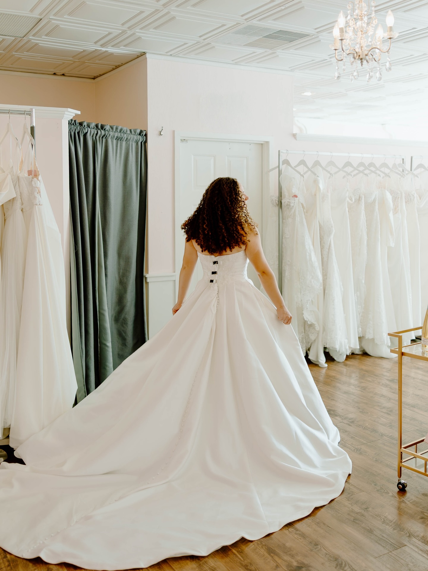 There’s nothing like that moment ✨
The one where you catch a glimpse of yourself and everything just feels… right.
#2026bride #2027bride #wisconsinbride #wibride #weddingdressshopping