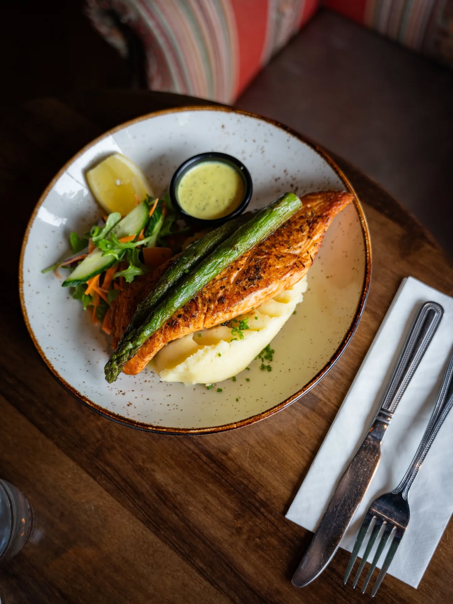 A little reminder that Good Friday is coming up soon, and for many that means fish is on the menu 🐟 From light bites to hearty favorites, we’ve got something to enjoy at Capones.
#GoodFridayMeals #CaponesRestaurant #FishFriday #GalwayEats #seafoodlovers