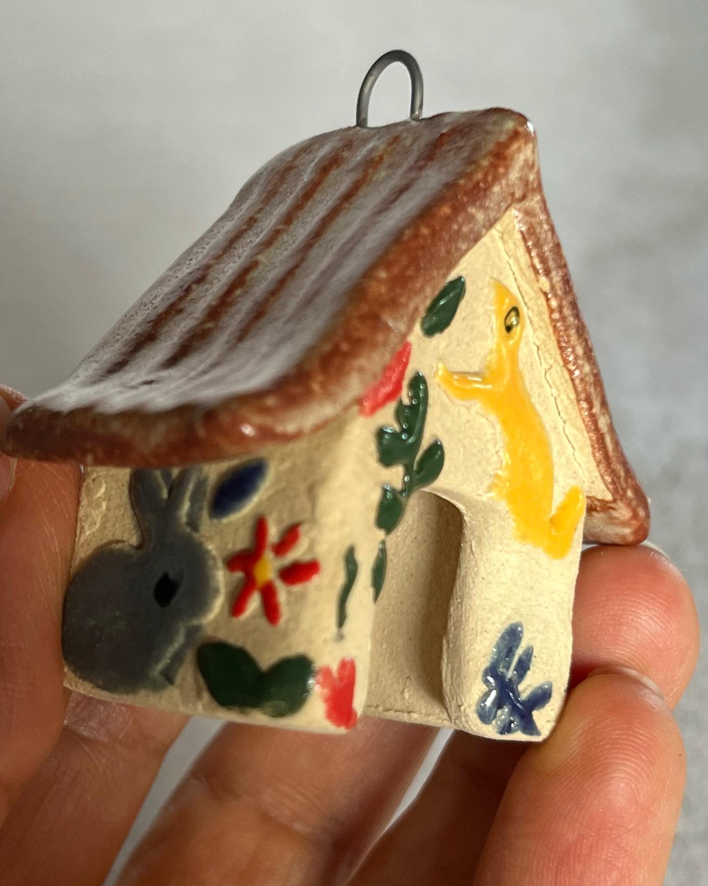 Mini houses 🏠 are out of the kiln, with cute little bunnies on some