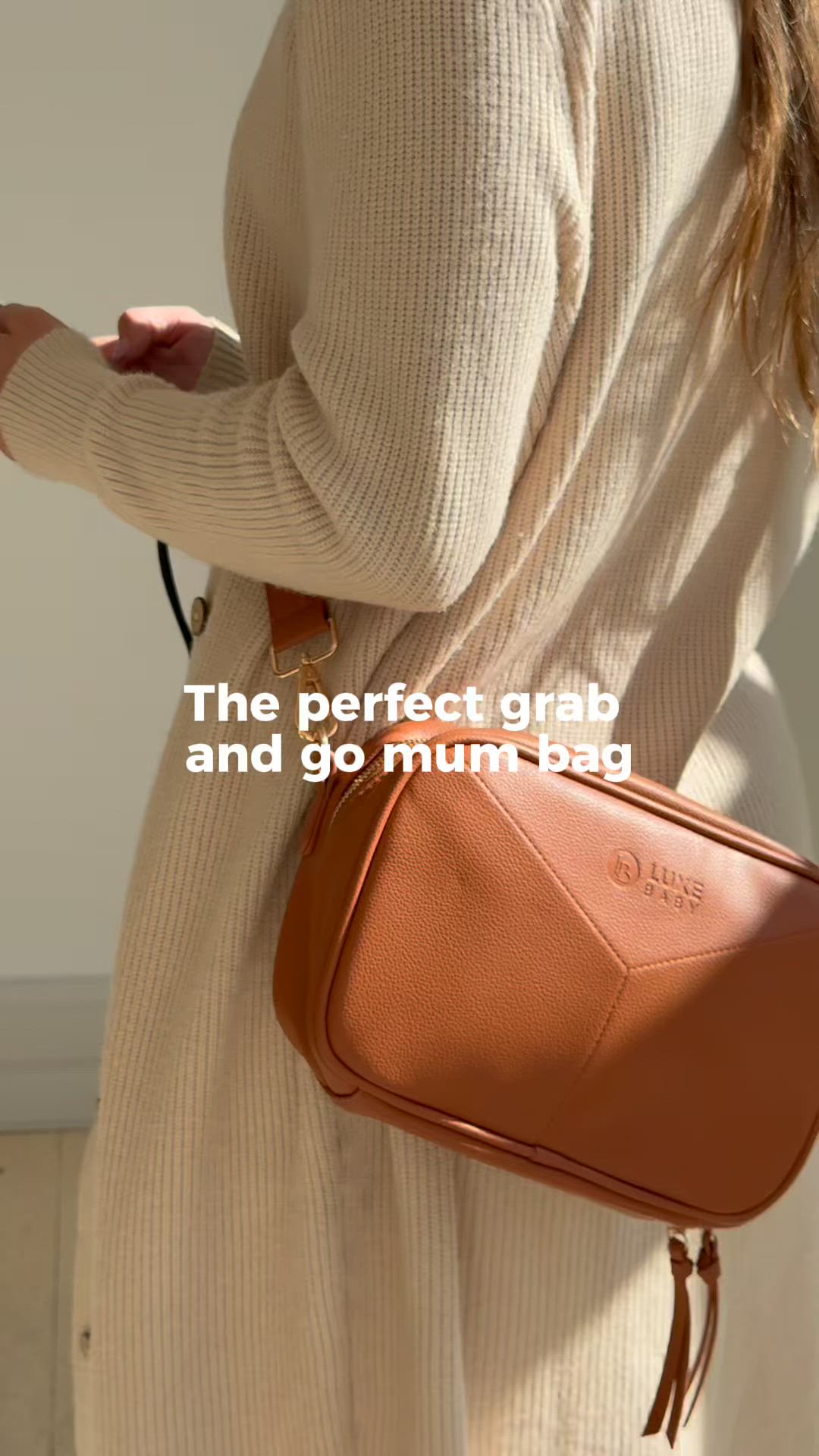 This is the go-to when you don’t need the full baby bag.
The Freya crossbody is perfect for quick trips out, toddler days, or when you just want something smaller but still organised.
Such an easy bag to grab and go.