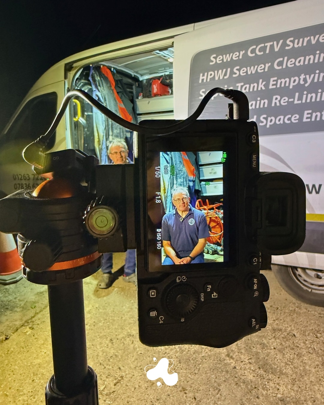 Evening filming with the team at @hfs_waste_management 🎥
This time, focusing on a sit-down, educational piece… breaking down real industry knowledge in a way that’s clear, useful, and easy to understand for their customers.
Because short-form video isn’t just about trends, it’s about trust. Giving your audience valuable insights positions your business as the expert, not just another service.
It’s how you move people from scrolling… to actually listening.
If your content isn’t educating as well as showing, it might be time to rethink the mix. Drop us a DM 👀