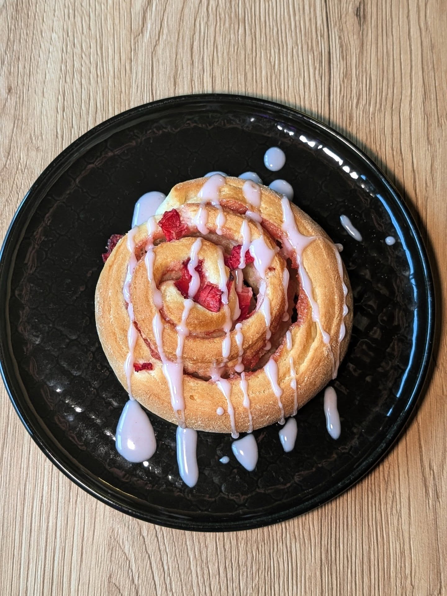 I dolci di aprile NoxMade
🥕 Carrot cake ~ torta di carote e mandorle, guarnito con crema alla mandorla e carote caramellate
🍓 Strawberry roll ~ girella dolce con ripieno di fragole e glassa zuccherata
Fatti in casa, 100% vegetali, in edizione limitata
Quale ti ispira di più?