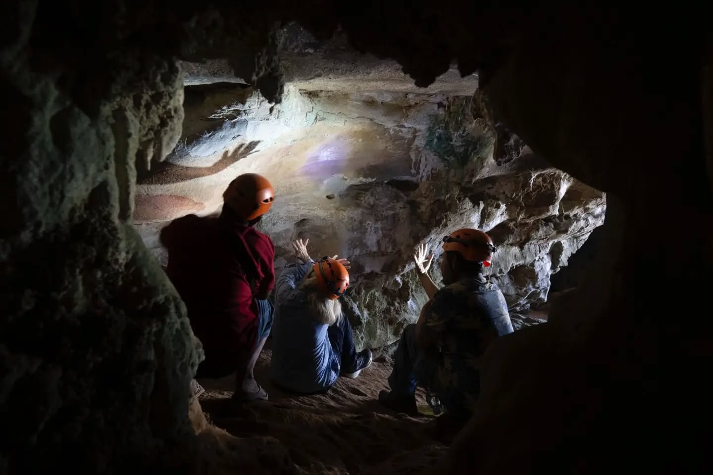 With our cruise guests from USA for an exclusive tour in caves that just discovered full with remaining of ancient civilization. Thank you very much, and we hope to see you again. 🇺🇸
For this tour, we had to build special ladders in numbers of places and asked permission from many local authorities, we would like to thank you too for the process and preparation 🙏