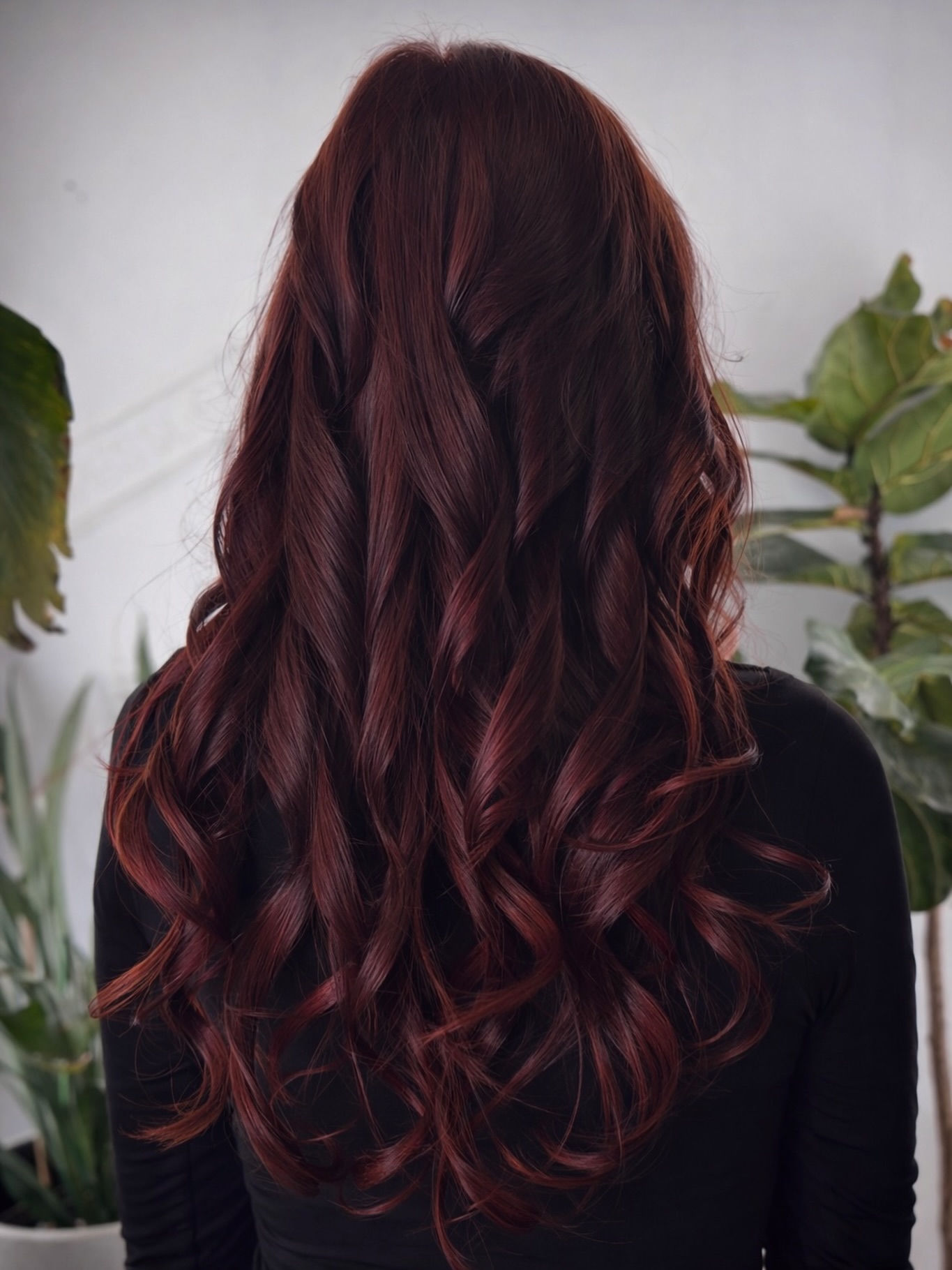 HELL’S KITCHEN WINE™
Rich depth
with a softer edge.
Less harsh.
More natural.
✦ MESSLOOK