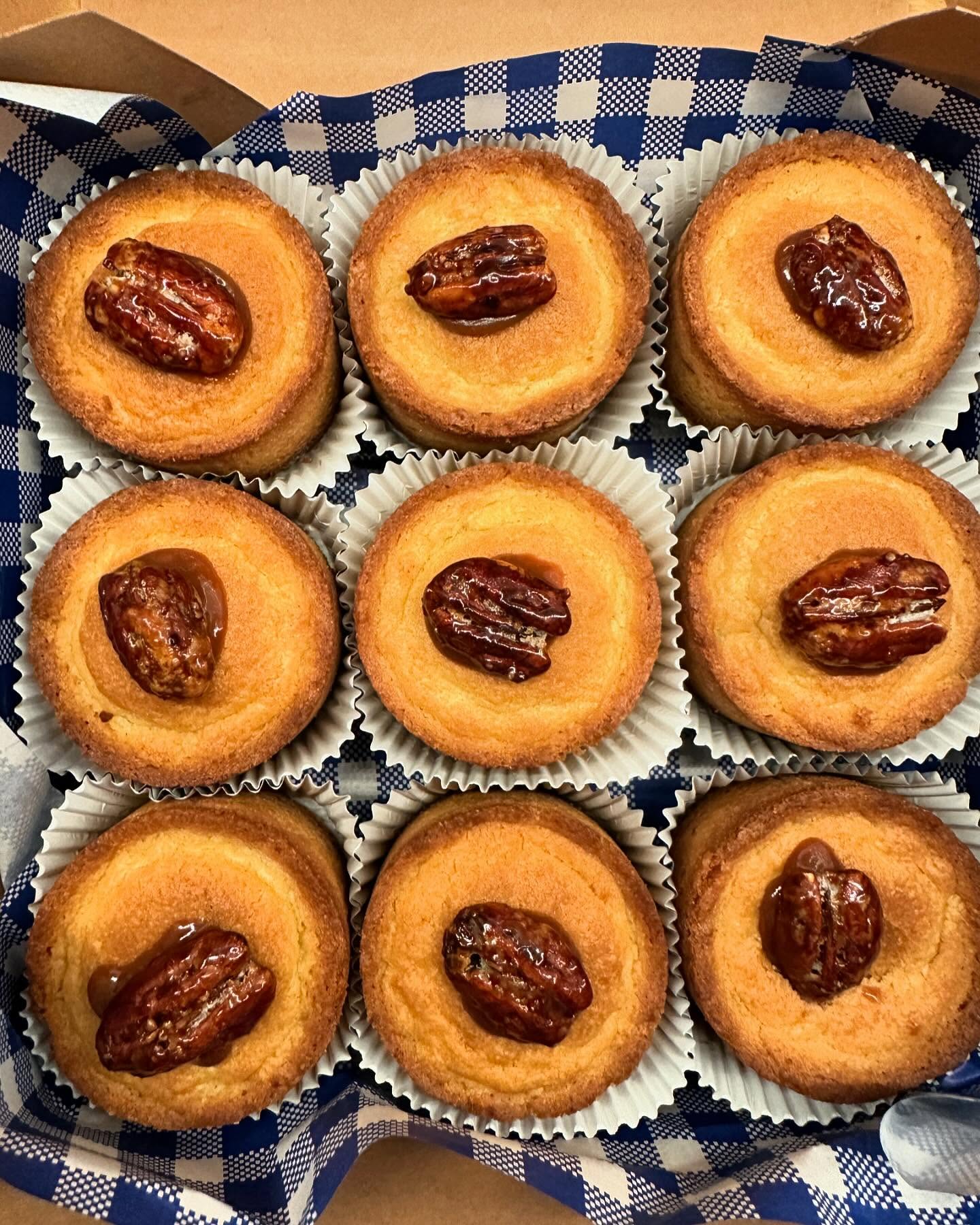 ChezTonTon is happy to share we can are back full time in a fantastic kitchen!!!!! Order now and spread the word!!!! (Salted Caramel-Pecan) 😊 #bitingintoahug #bakestagram #bakedgoods #bakedfromscratch #montontonpecan #bakedjoy #fromfashiontobaking