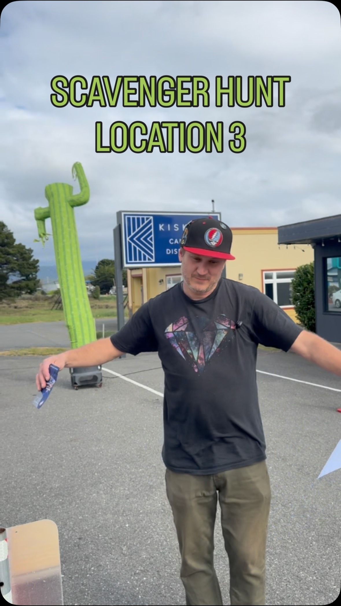 🚨UPDATE: FOUND 🚨
🎫 GOLDEN TICKET HUNT 🎫
We hid @slaps.brand.official bags around town… and inside each one is a ticket! We will be dropping locations throughout the day! Find a bag, let us know your ticket number, and we’ll hook you up with a Golden Ticket to the April 20th Dispo Flight!! 🚌
(one per person, please!💚)